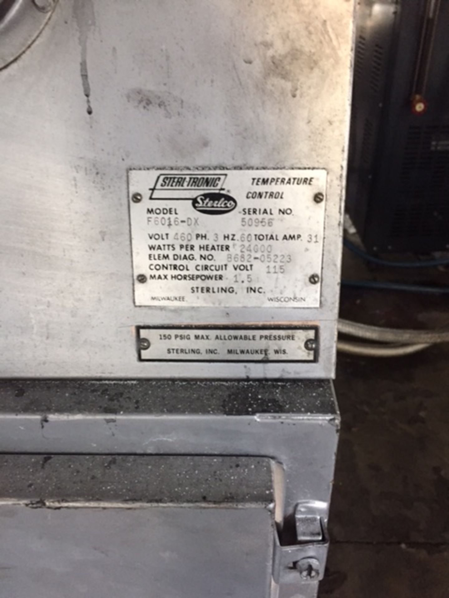 Sterlco Steri-Tronic F6016-DX Single Zone Hot Oil Control Unit. LATE REMOVAL - 12/9/2016 - Image 2 of 2