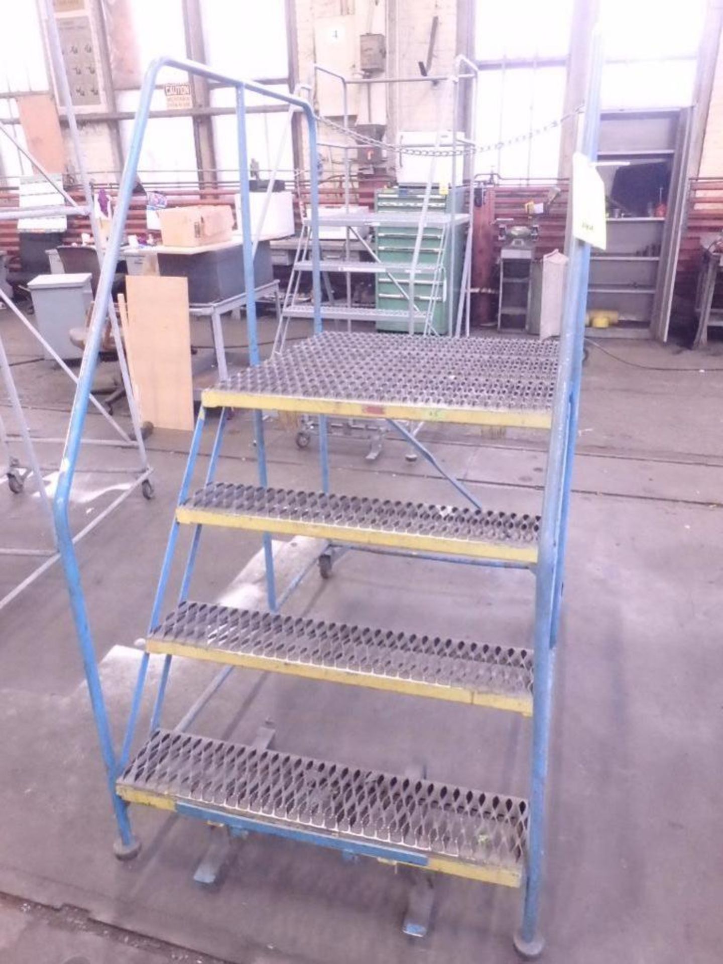 4-Step Portable Shop Ladder