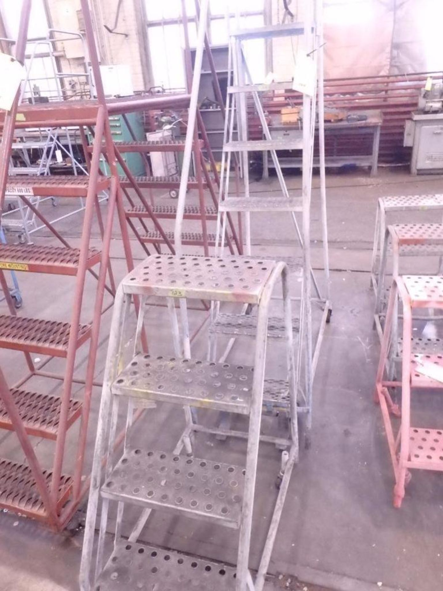 LOT: 4-Step Portable Shop Ladder, 7-Step Portable Shop Ladder