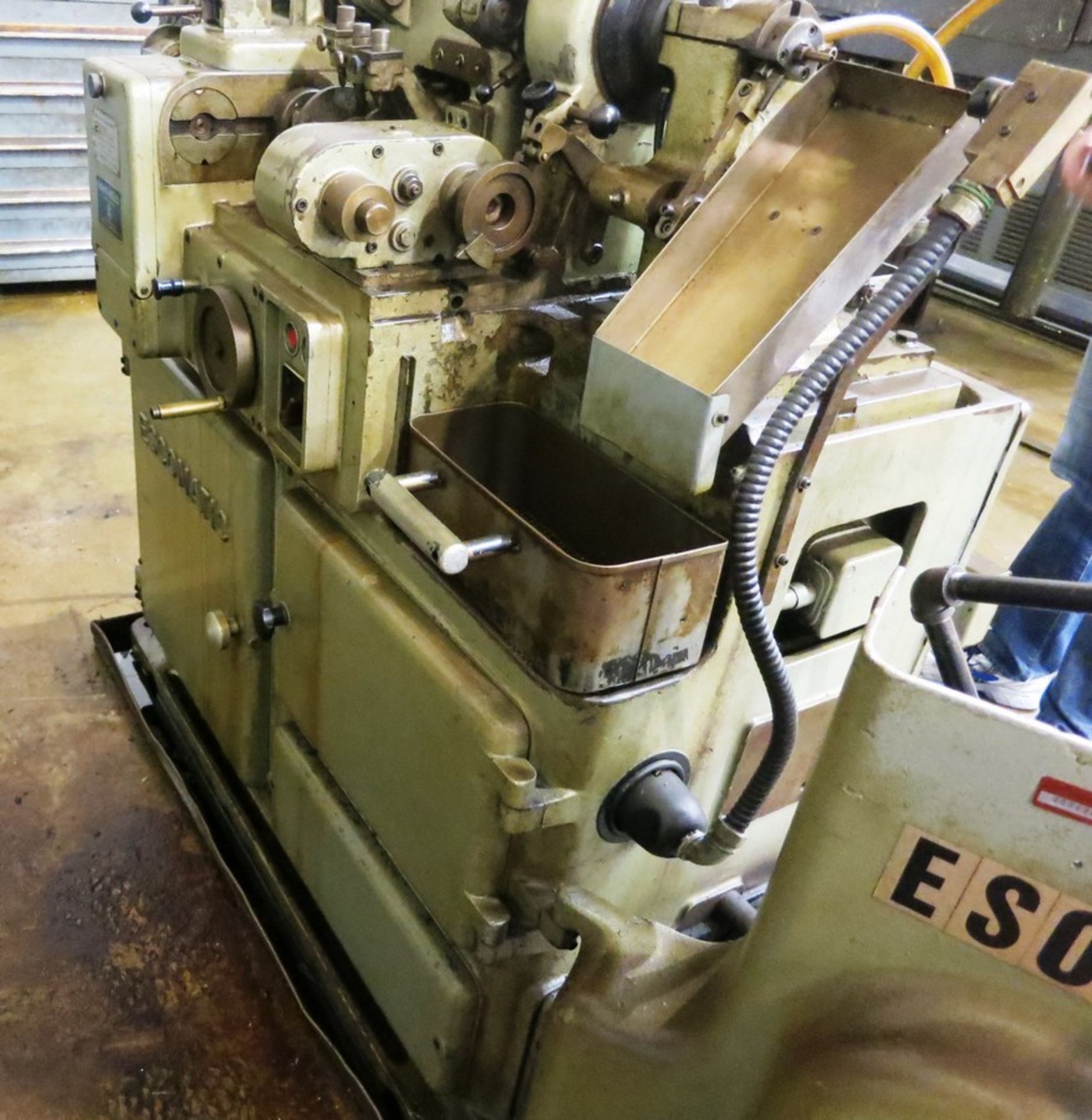 ESCOMATIC TYPE D6 SWISS TYPE SCREW MACHINE