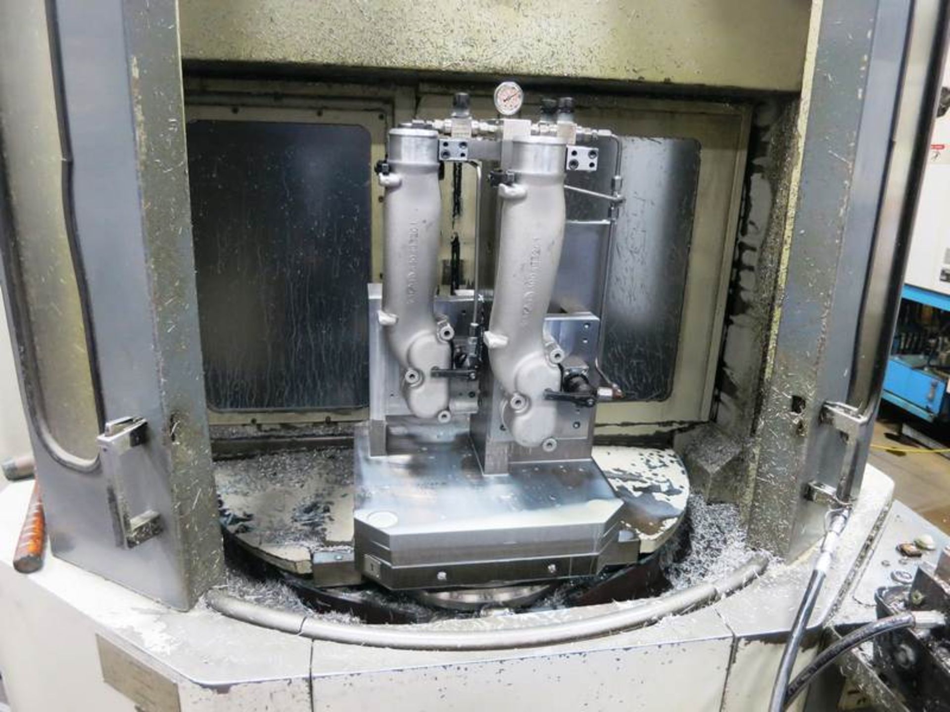 MAZAK MODEL HTC-400 CNC HORIZONTAL MACHINING CENTER, S/N 123465, NEW 1997 X-Axis 22.05", Y & Z - Image 4 of 7