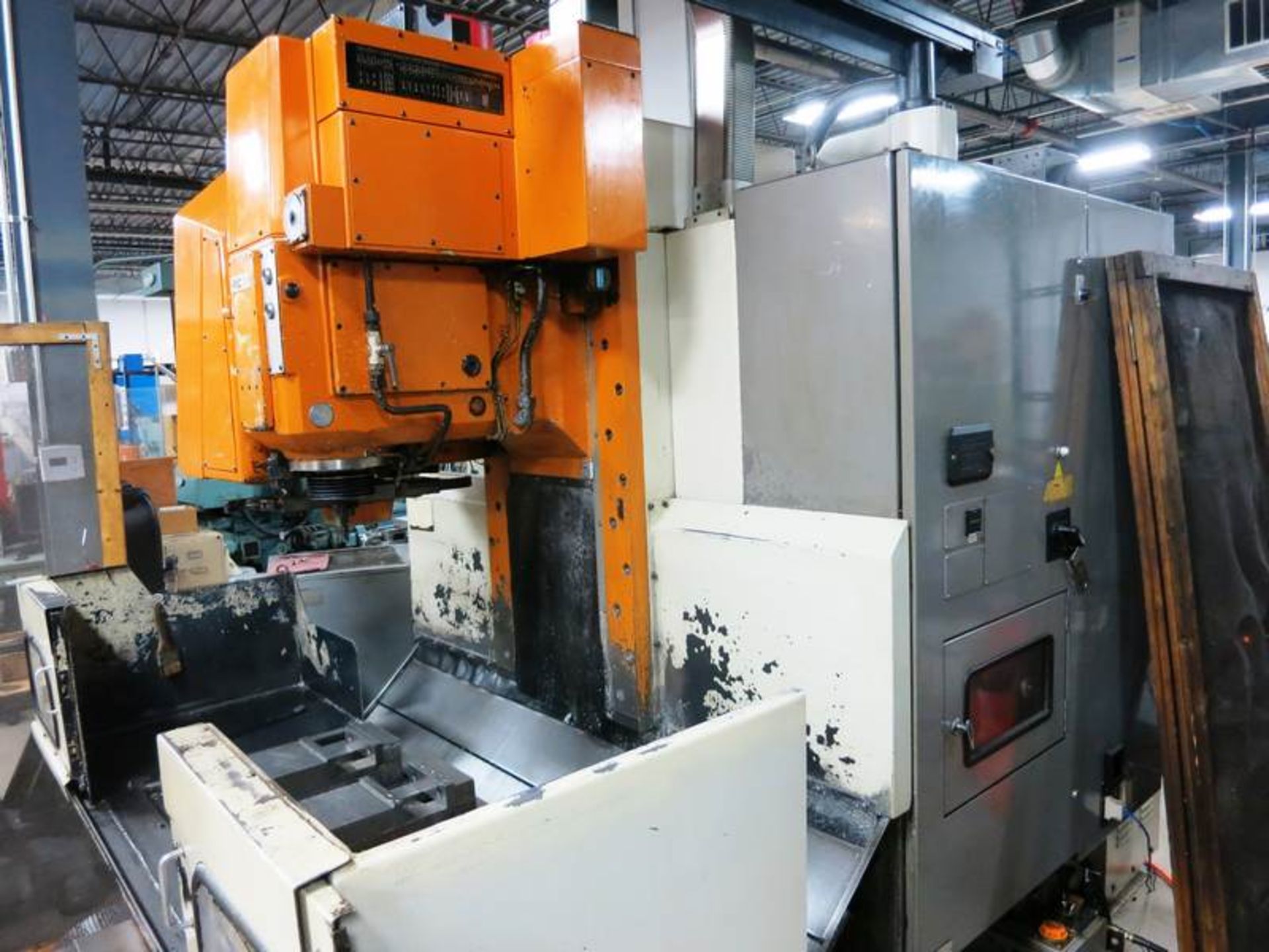 LEBLOND MAKINO FNC-74-A20CAT 4-AXIS CNC VERTICAL MACHINING CENTER, S/N V3011, NEW 1990 General - Image 5 of 7