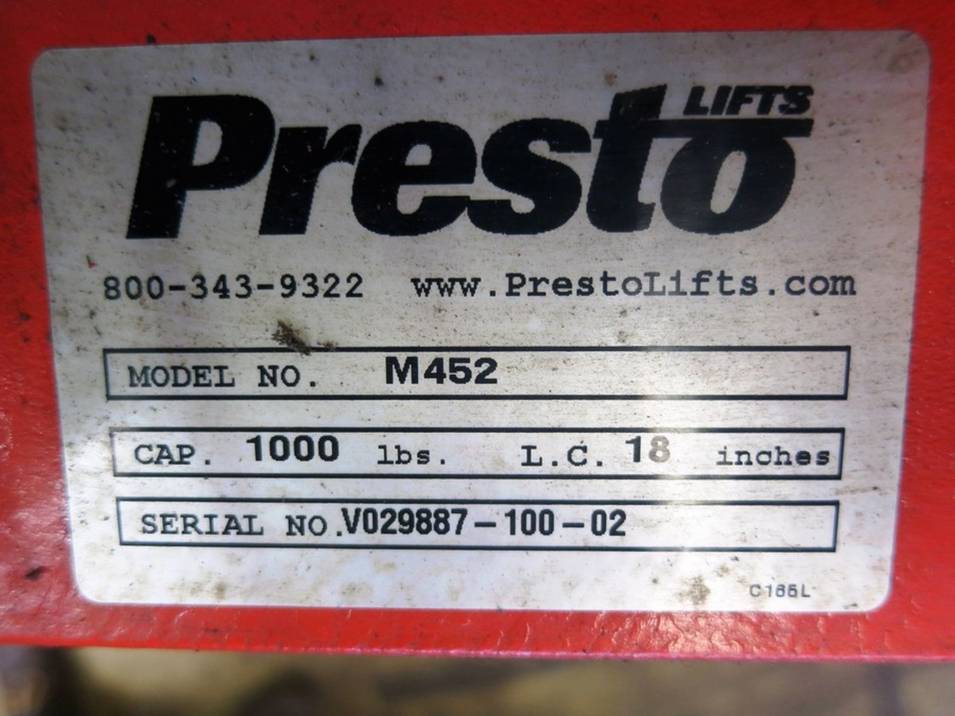 Presto Model M452 1,000 lbs Pallet Lift, S/N V029887-100-02 - Image 2 of 2