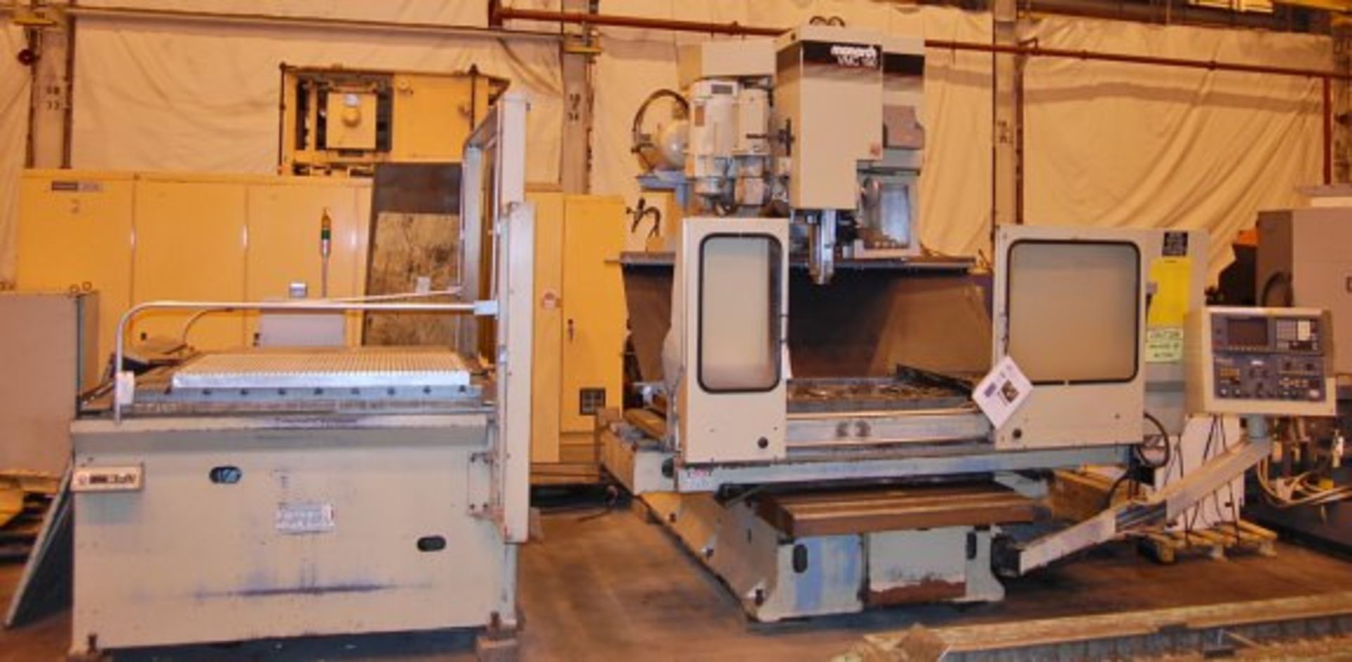 MONARCH VMC-150 CNC VERTICAL MACHINING CENTER WITH PALLET CHANGER