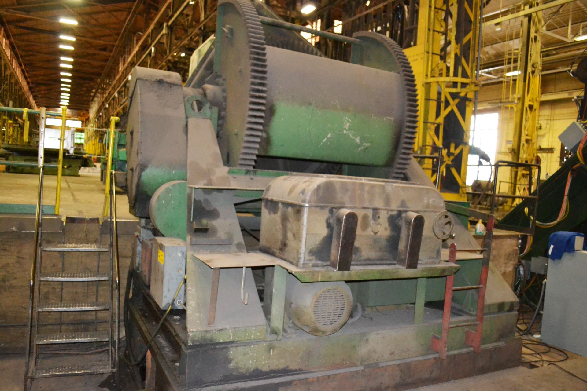 WORTHINGTON 400P 40000 LBS WELDING POSITIONER WITH 84" X 84" TABLE, VARIABLE SPEED DRIVE, TILT & - Image 3 of 4