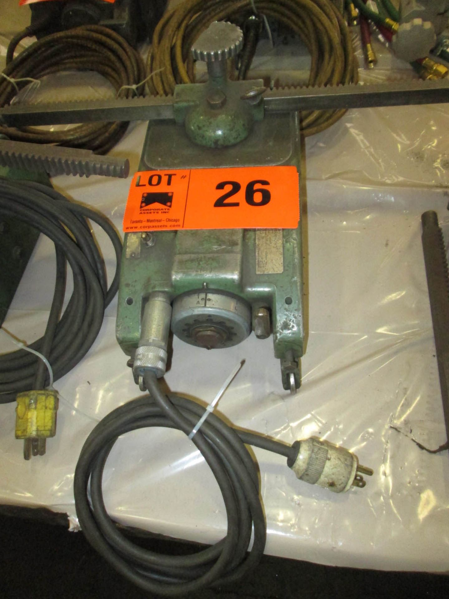 L-TEC CM-79 120V/2A/60HZ TRACK CUTTER