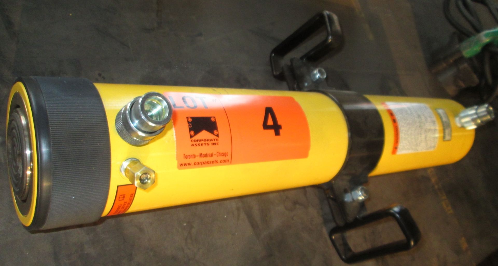 ENERPAC RR5020 10,000 PSI/700 BAR 50 TON CAPACITY DOUBLE ACTING HYDRAULIC JACK WITH 20" STROKE