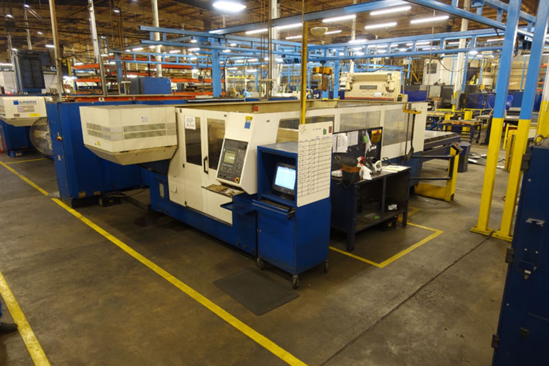 4000 Watt Trumpf L3030 CNC Laser, 5' x 10', Pallet Changer, Siemens 840D, 2003