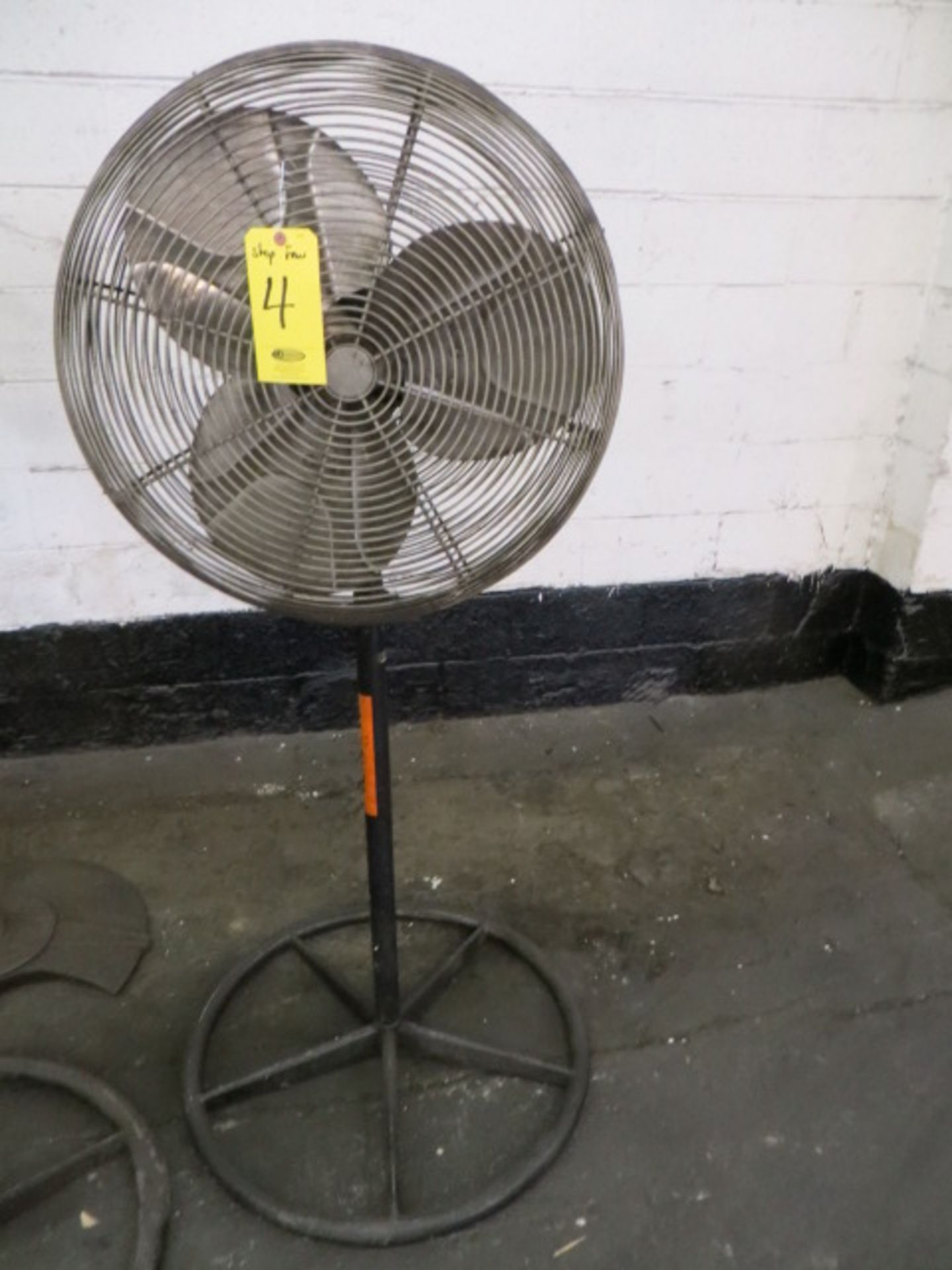 30" PEDESTAL FAN