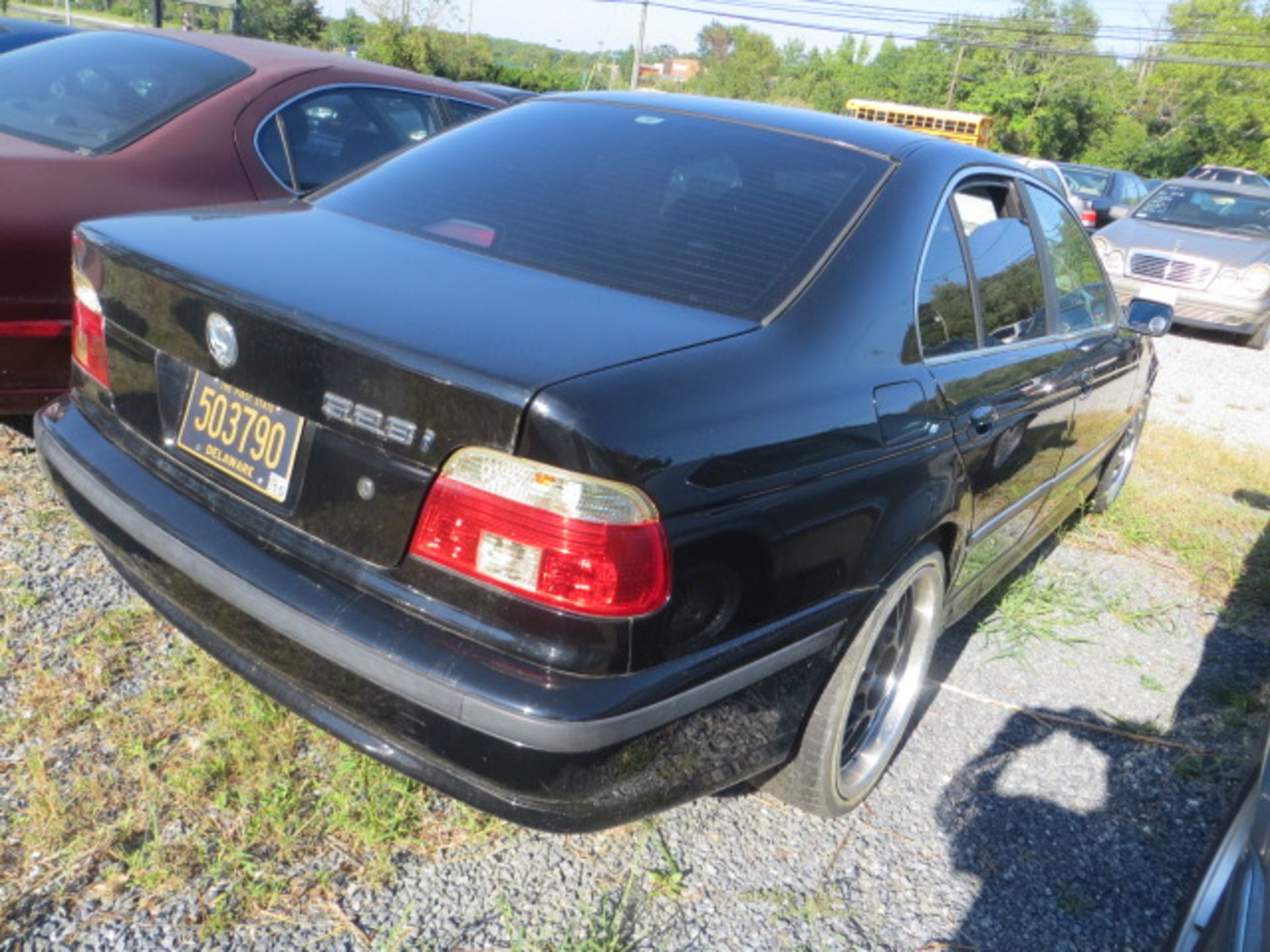 1997 BMW 528i--NEEDS WORK 155000 MILES,VIN WBADD5323VBV53265, VEHICLE BEING SOLD WITH REBUILT TITLE - Image 4 of 4