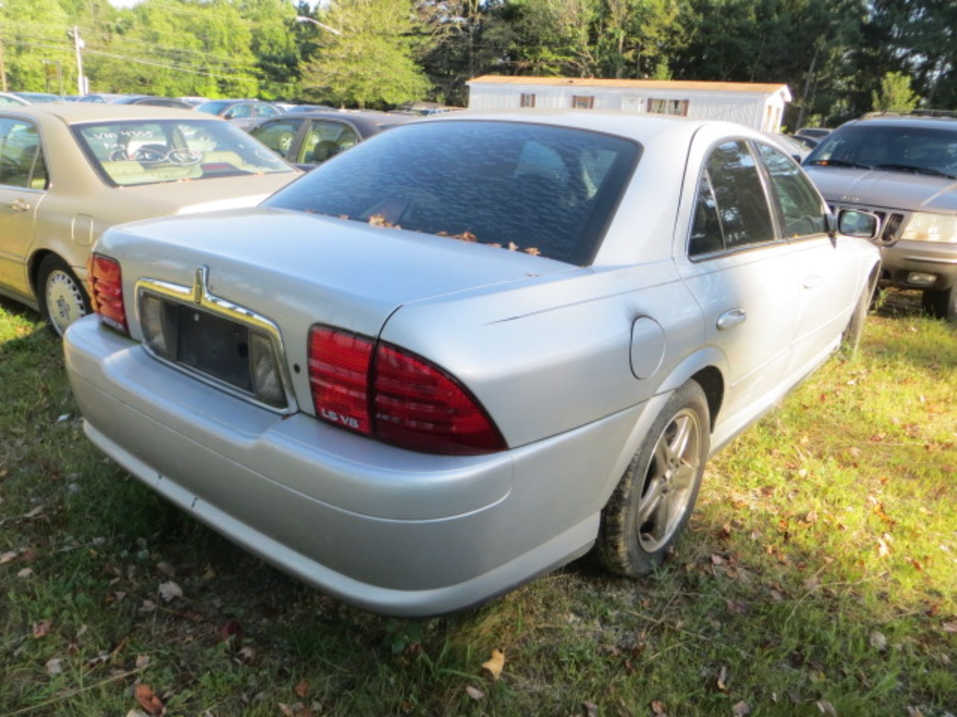 2001 Lincoln LS V8-BODY DAMAGE PASSENGER SIDE UKNOWN MILES,VIN 1LNHM87AX1Y605503, SOLD WITH - Image 3 of 4