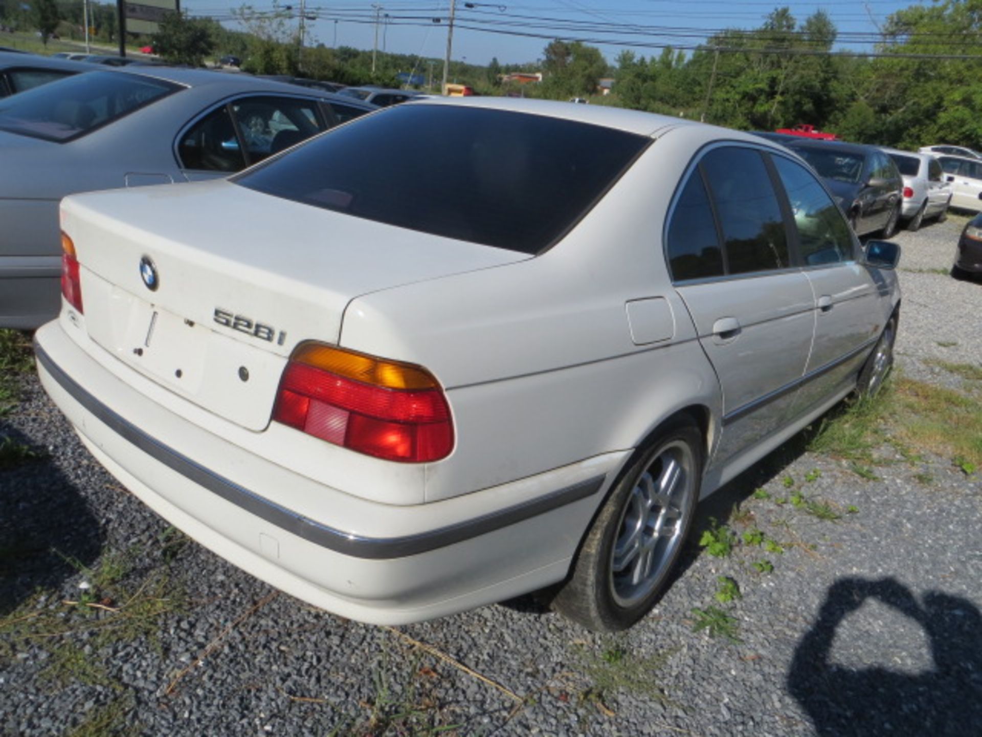 1999 BMW 528i-PAINT PEELING-BAD MIRROR 126000 MILES,VIN WBADM6343XBY34055, SOLD W/ GOOD TRANSFERABLE - Image 3 of 3