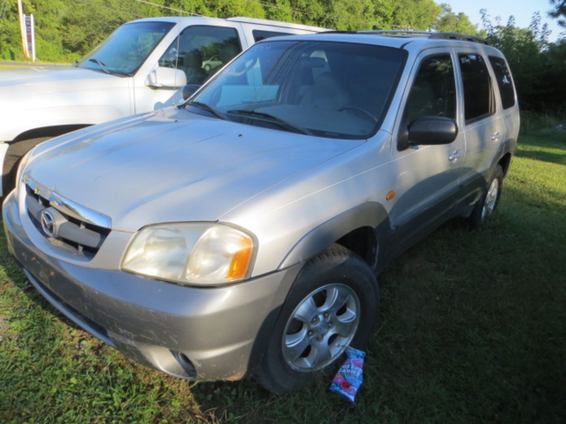 2001 MAZDA TRIBUTE ES-V6- UKNOWN MILES,VIN 4F2CU08181KM31349, SOLD WITH GOOD TRANSFERABLE TITLE - Image 2 of 3