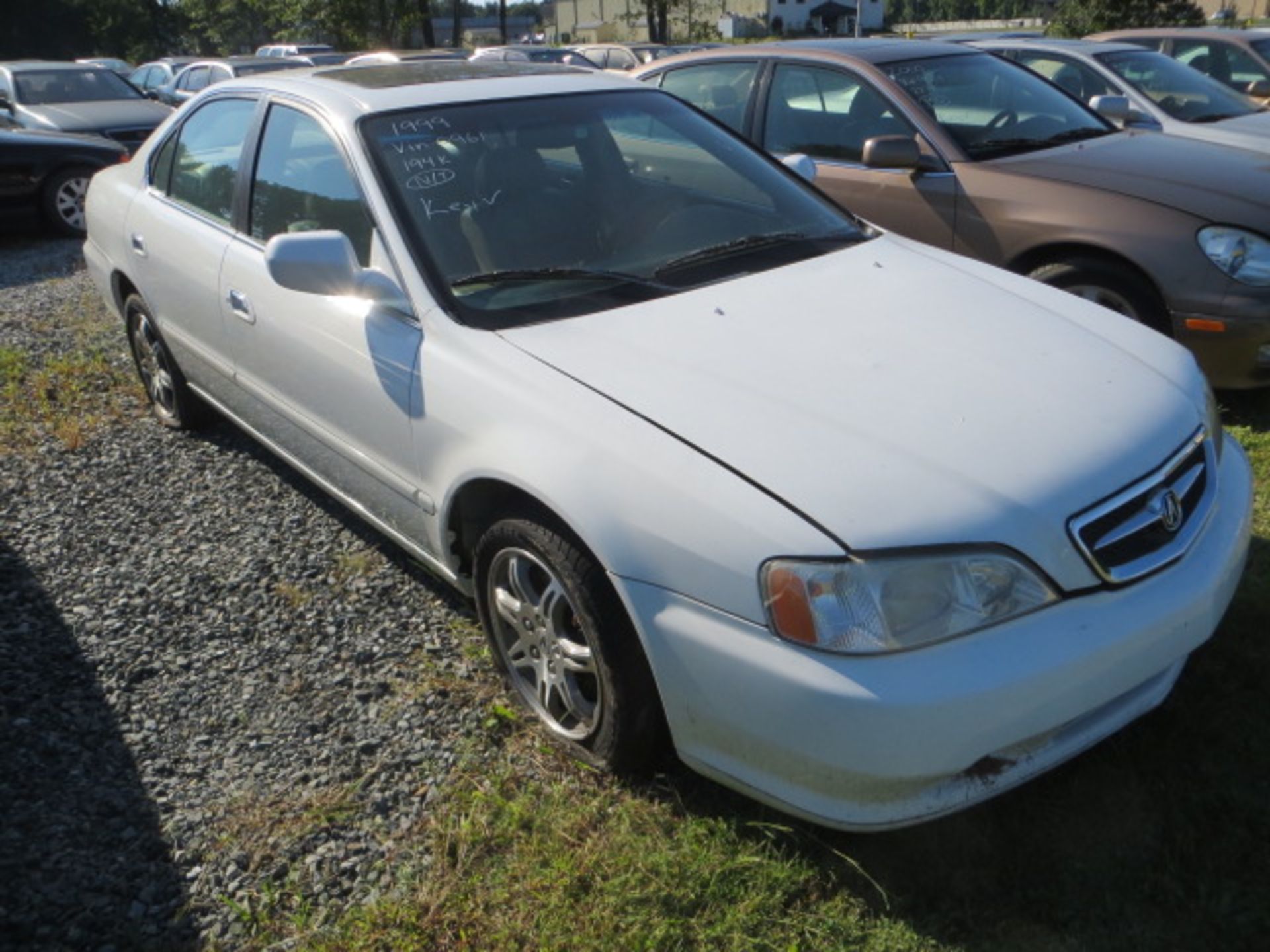 1999 Acura TL- 194000 MILES,VIN 19UUA5640XA010961, VEHICLE BEING SOLD WITH SALVAGE TITLE AND