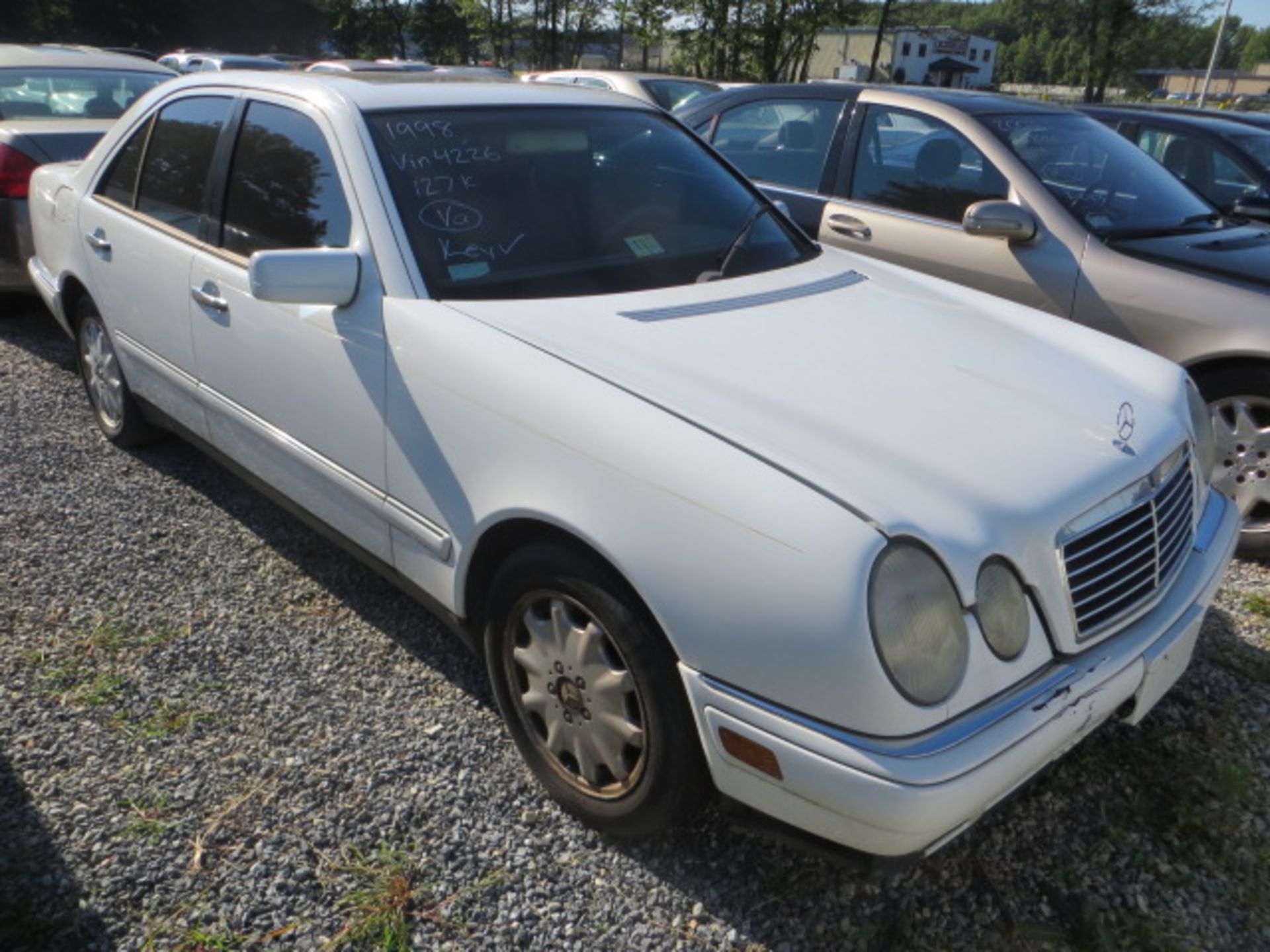 1998 Mercedes Benz E320, 27000 MILES,VIN WDBJF65F8WA524226, SOLD W/GOOD TRANSFERABLE TITLE, NO KEYS