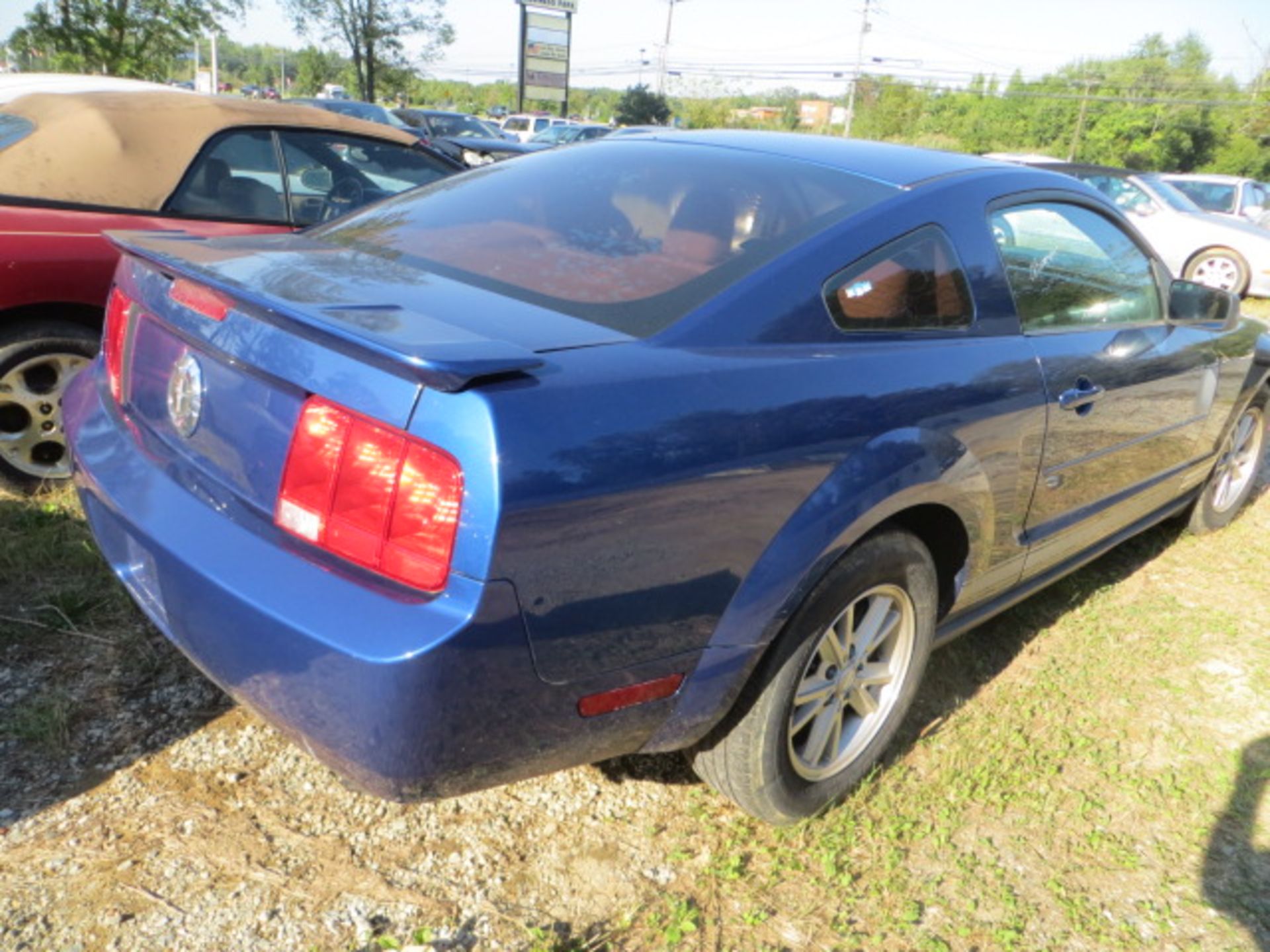 2008 Ford Mustang-NEEDS ALIGNMENT 115000 MILES,VIN 1ZVHT80N385181367, SOLD WITH TRANSFERABLE TITLE - Image 3 of 3