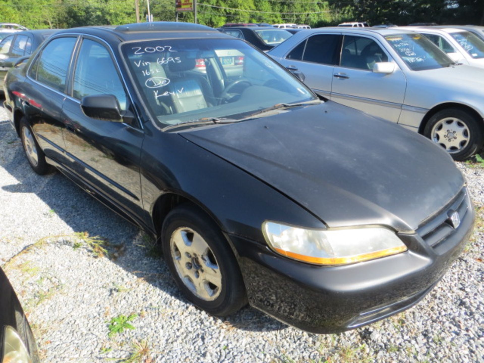 2002 Honda Accord-BAD PAINT 194000 MILES,VIN 1HGCG16532A046695, SOLD WITH GOOD TRANSFERABLE TITLE,