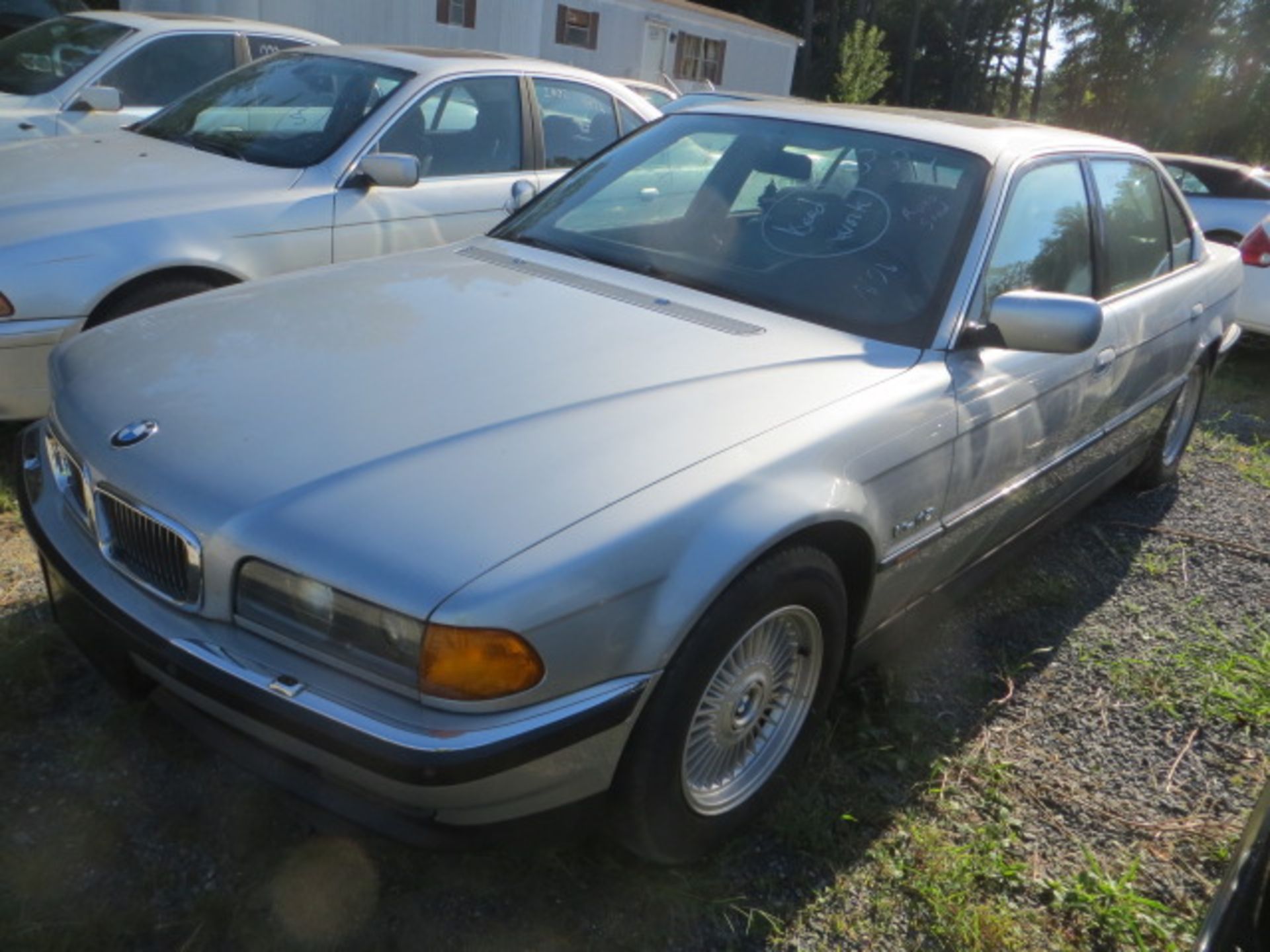1998 BMW 750iL-NEEDS WORK-CRACKED SIDE GLASS 126000 MILES,VIN WBAGK232XWDH69608, SOLD WITH GOOD TRAN - Image 3 of 4