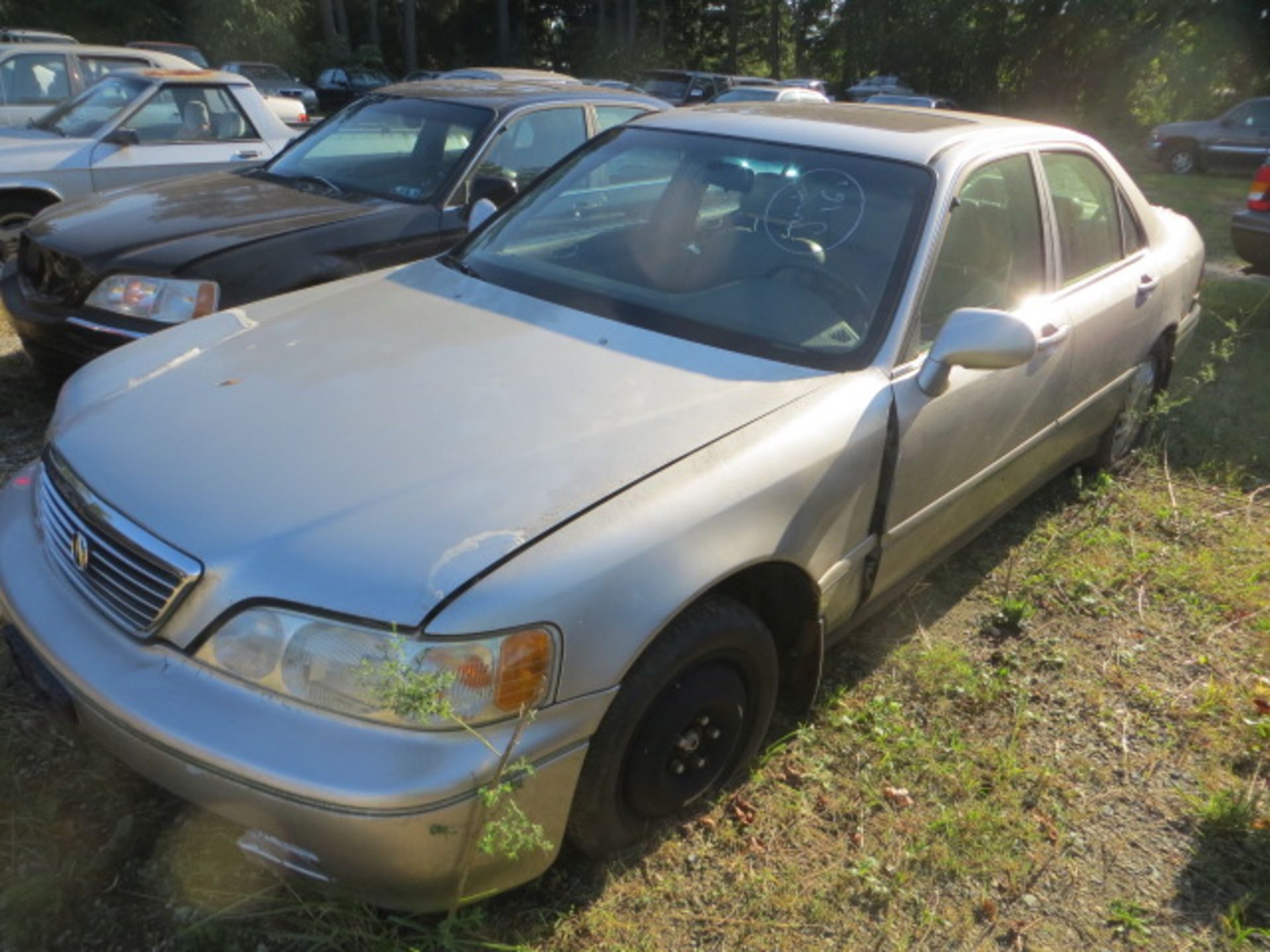 1998 Acura RL 112000 MILES,VIN JH4KA9679WC007565, SOLD WITH GOOD TRANSFERABLE TITLE, ALL VEHICLES - Image 2 of 3