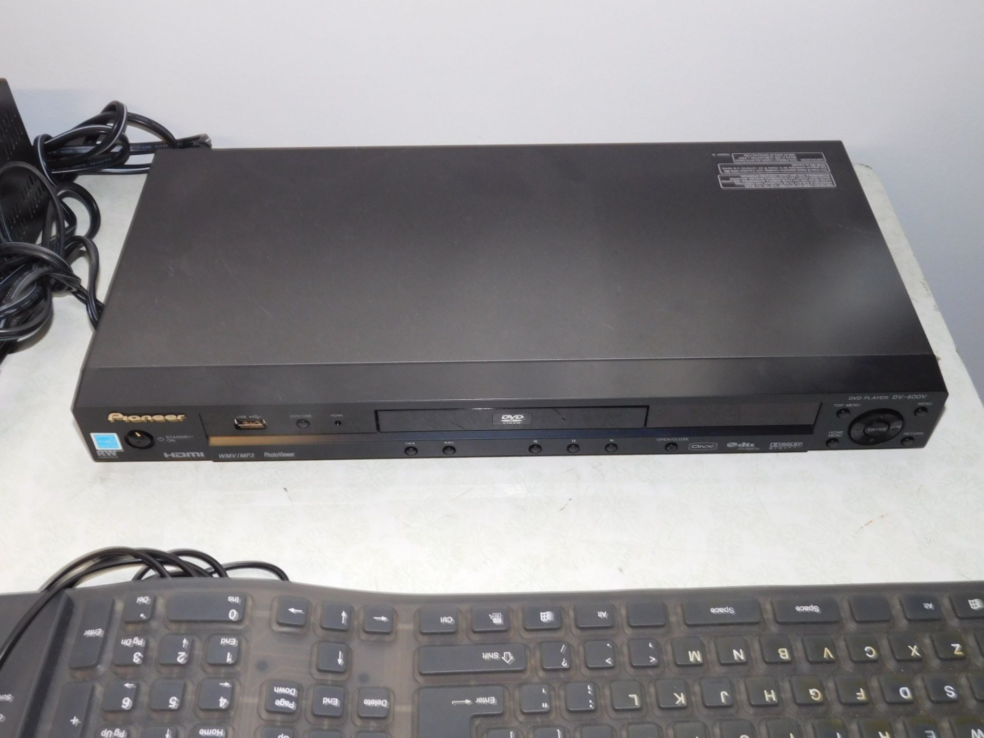 DVD PLAYER AND VHS PLAYER