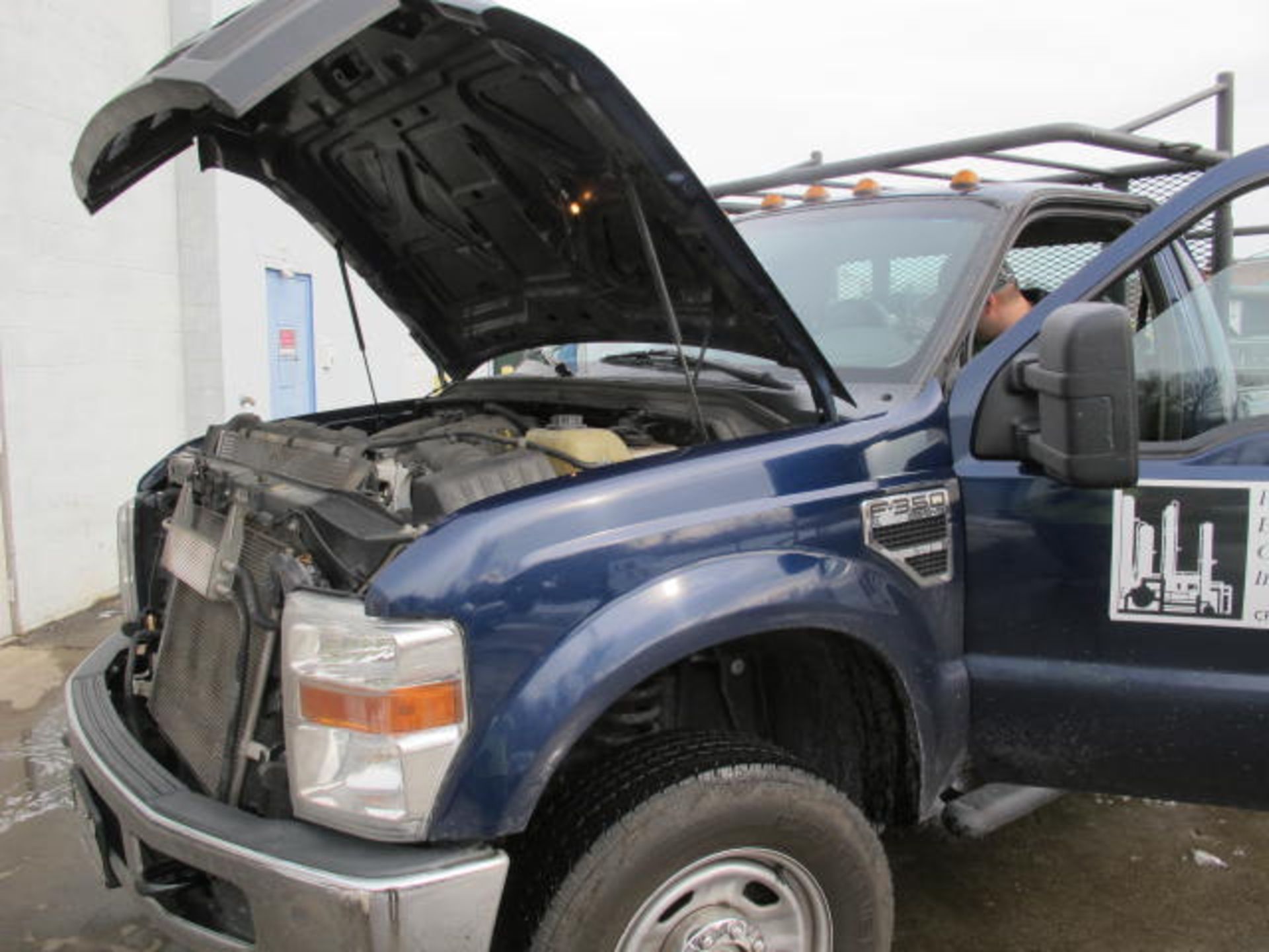 2010 Ford F350 Super Duty Pickup Truck, VIN: 1FTWF3B56AEB43638, 111,524 Miles, 4WD, 5.6 Liter Gas