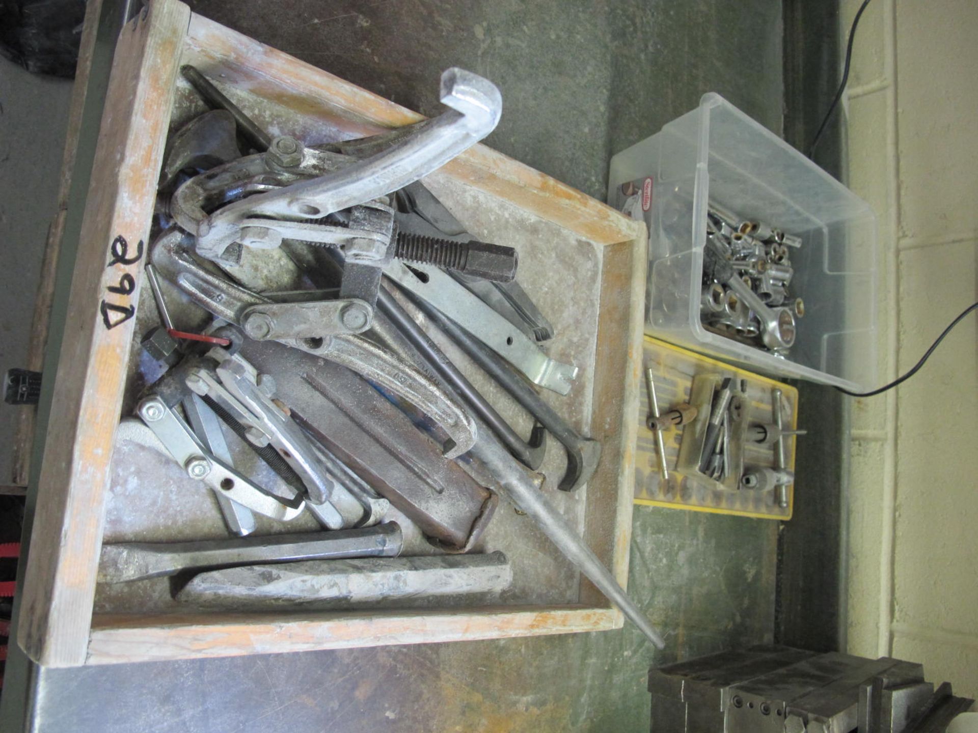 Lot Tools. Wheel Puller, Chisels