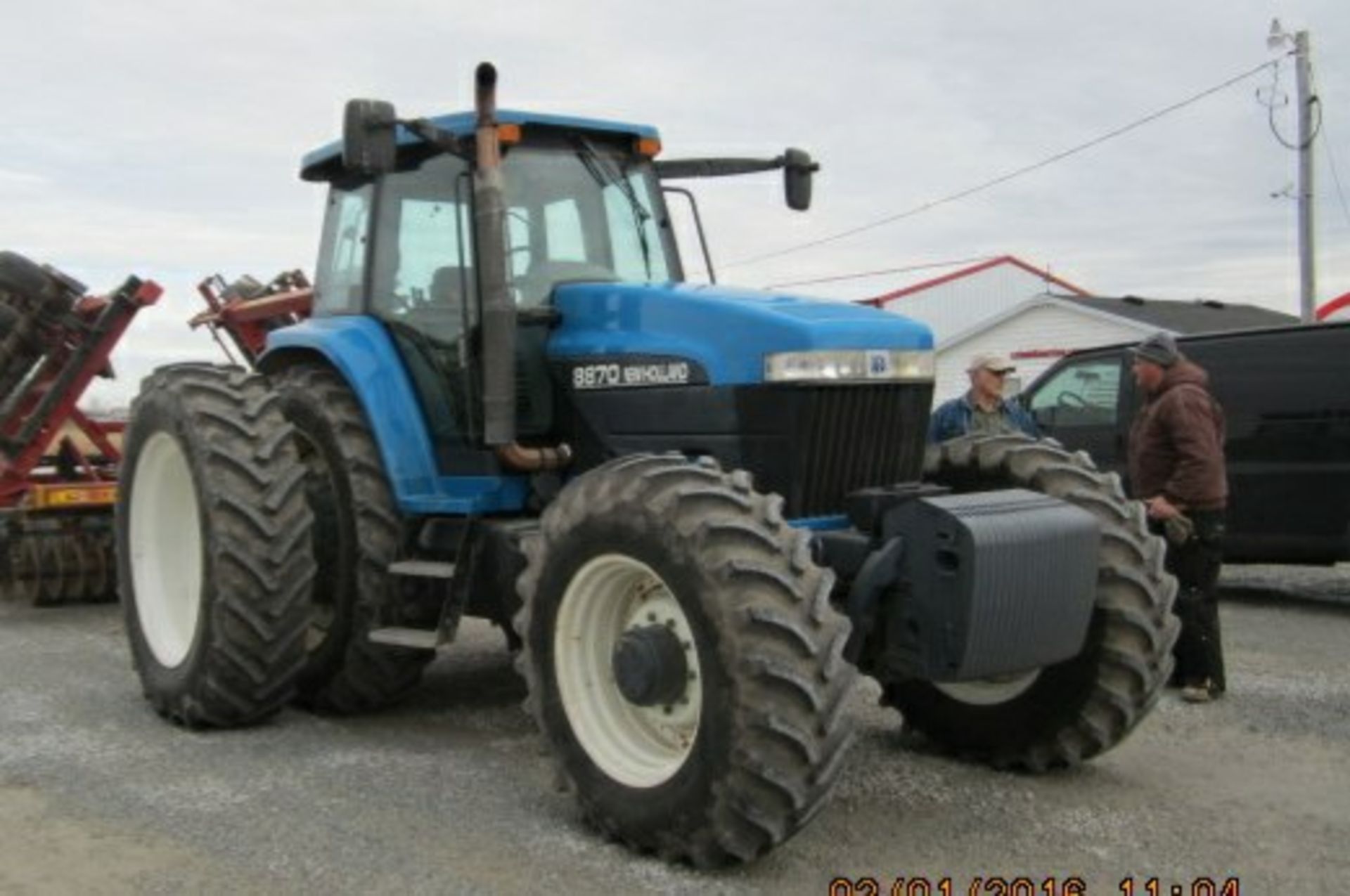 (Lot 109a) 2000 New Holland 8870 diesel tractor 3,810 hrs, serial D420599, w/duals Continental 460-