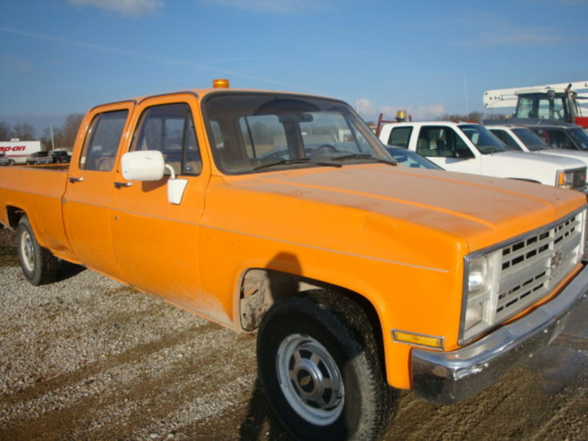 (Lot 86a) 1987 Chevrolet crew cab 2500 gas turck 2wd, 175,599 miles - Image 2 of 3
