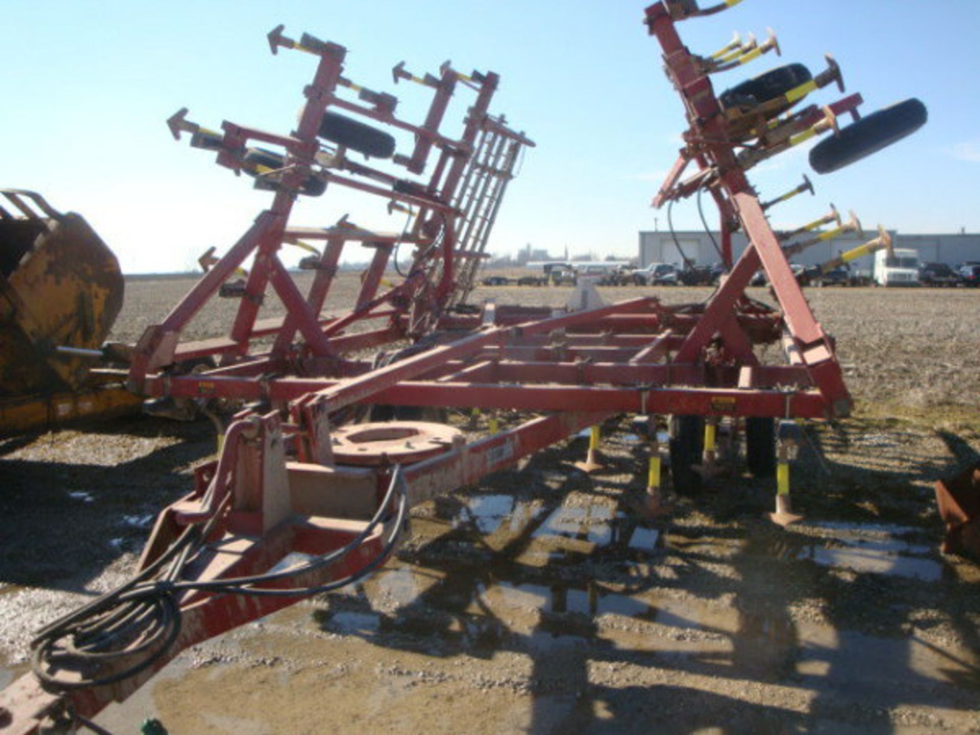 (Lot 58a) Case IH 4800 27ft field cultivator