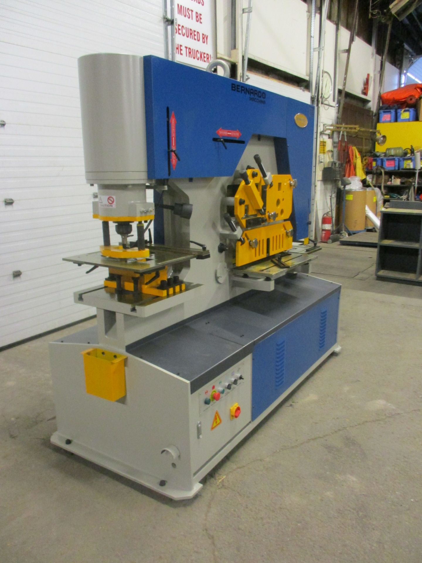 Bernardo 125 Ton Capacity Hydraulic Ironworker - complete with dies and punches - Dual operator MINT - Image 2 of 3