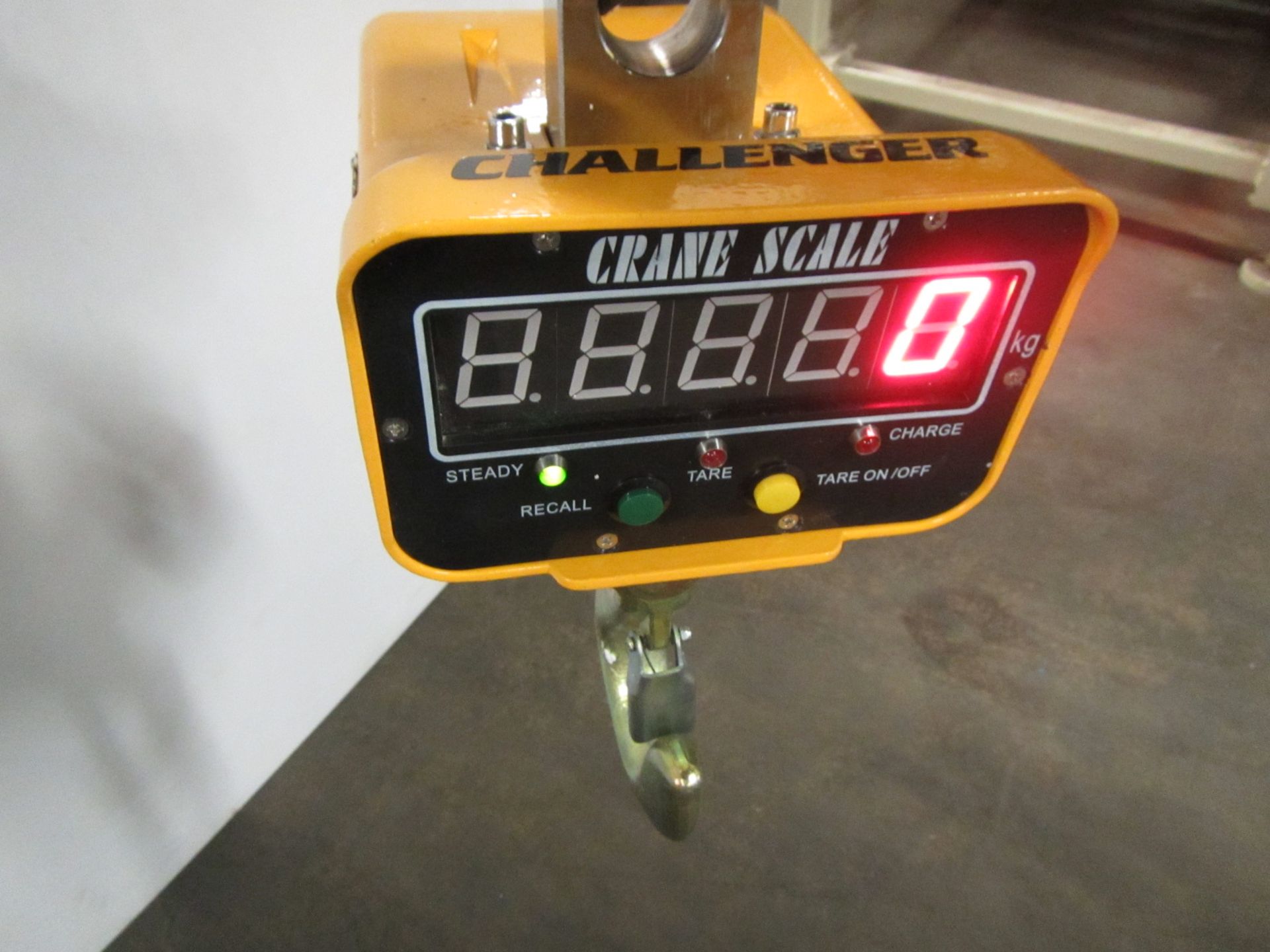 Challenger MINT Digital Crane Scale 10,000lbs 5 ton Capacity - complete with remote control and - Image 3 of 3
