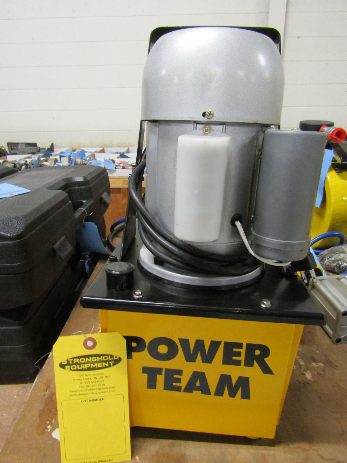 Power Team Hydraulics Electric Powerpack type - 120V single phase hydraulic pump - UNUSED & MINT - Image 2 of 3