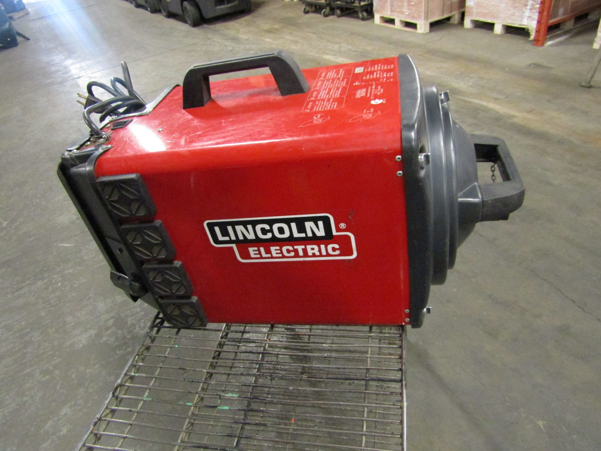 Lincoln Electric Portable Fume Extractor - model MB-190A