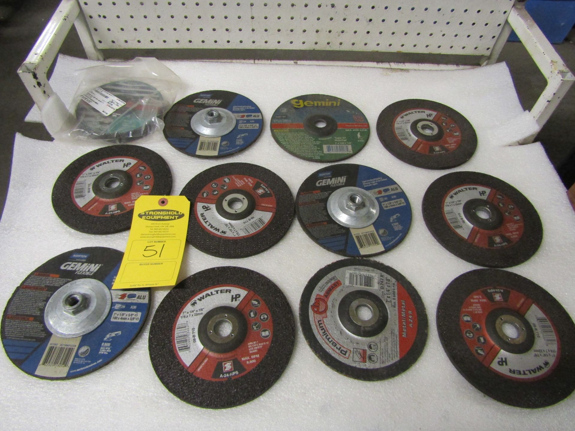 Lot of Assorted grinding discs