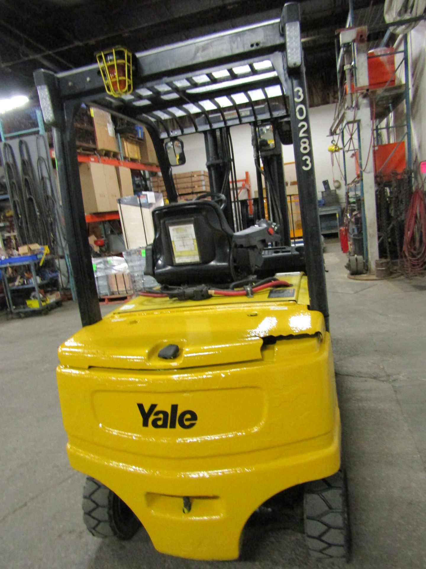 2013 Yale Electric OUTDOOR / Indoor Forklift 7000lbs capacity with sideshift & full fork positioner, - Image 3 of 3