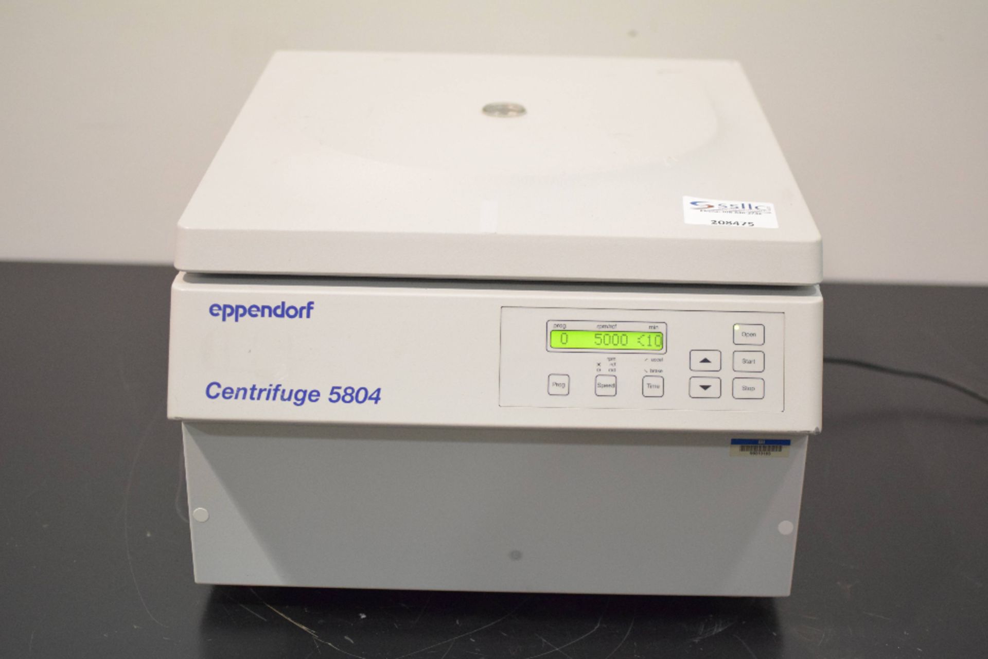 Eppendorf 5804 Centrifuge