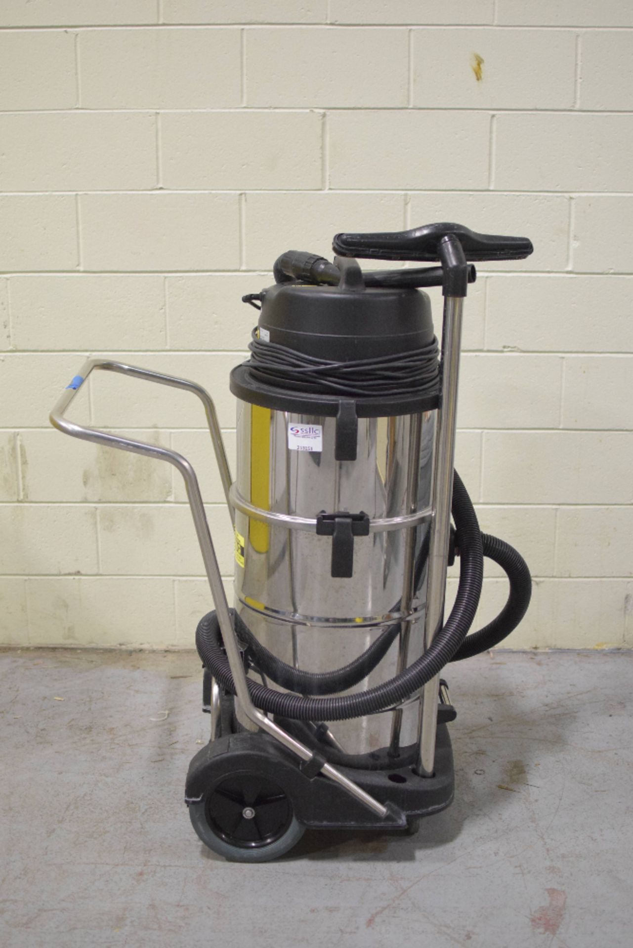 Powr-Flite Hepa Filtration Vacuum