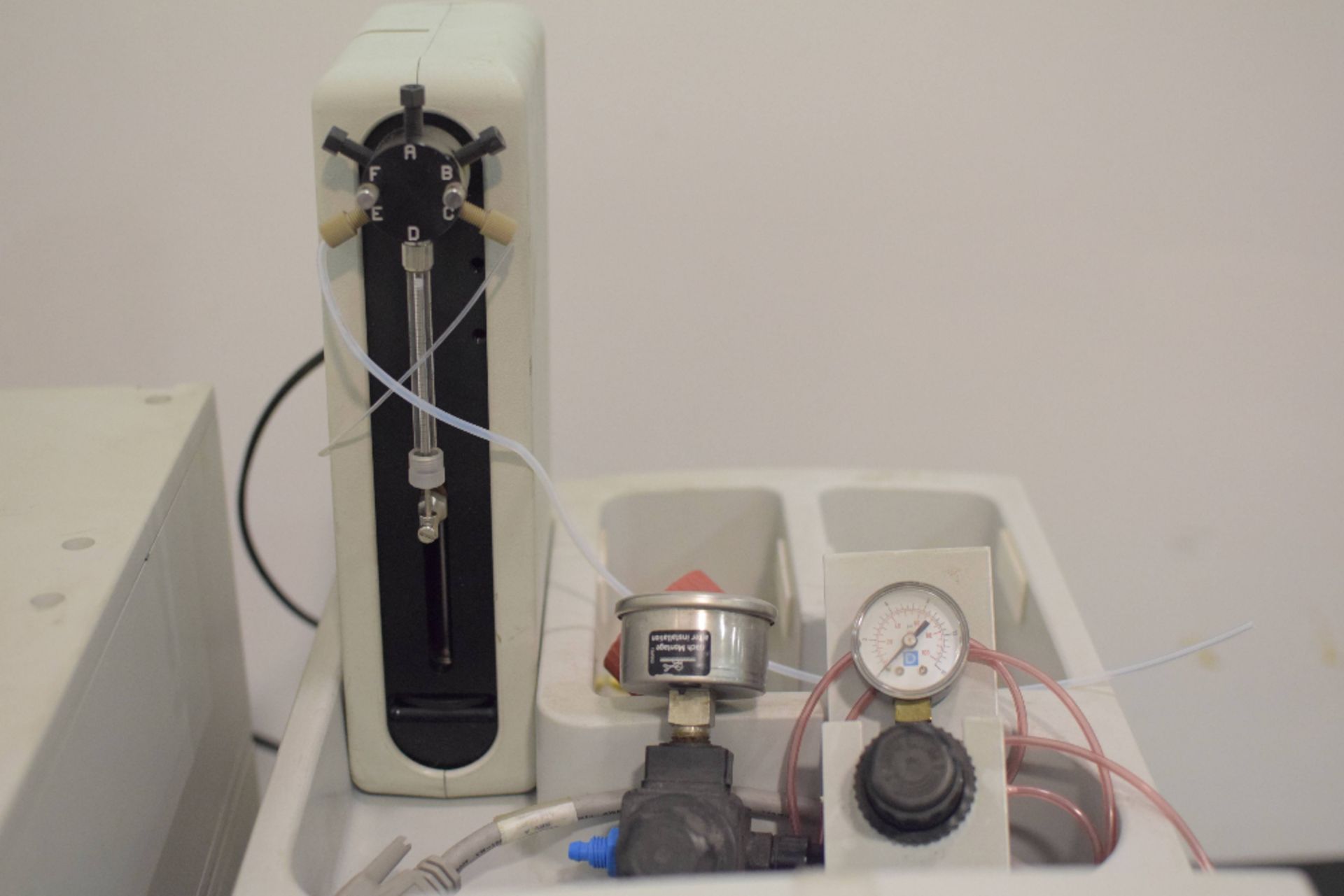 Dionex Ion Chromatography System - Image 4 of 7