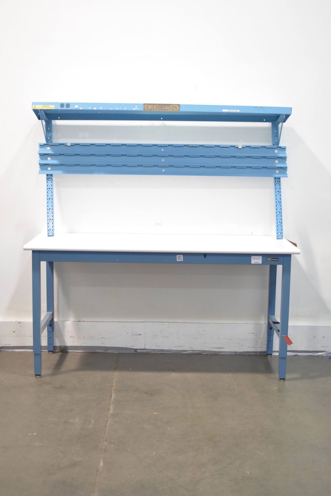 VAC Industries Approx 5' Laminated Workstation Bench