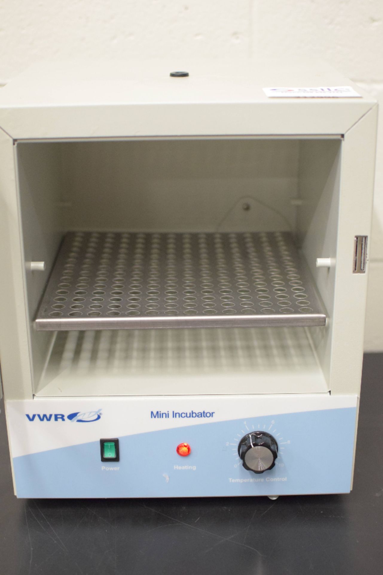 VWR Mini Incubator - Image 2 of 2