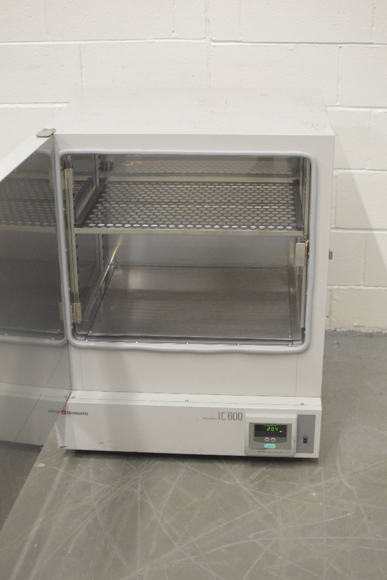 Yamato IC 600 Incubator - Image 2 of 3