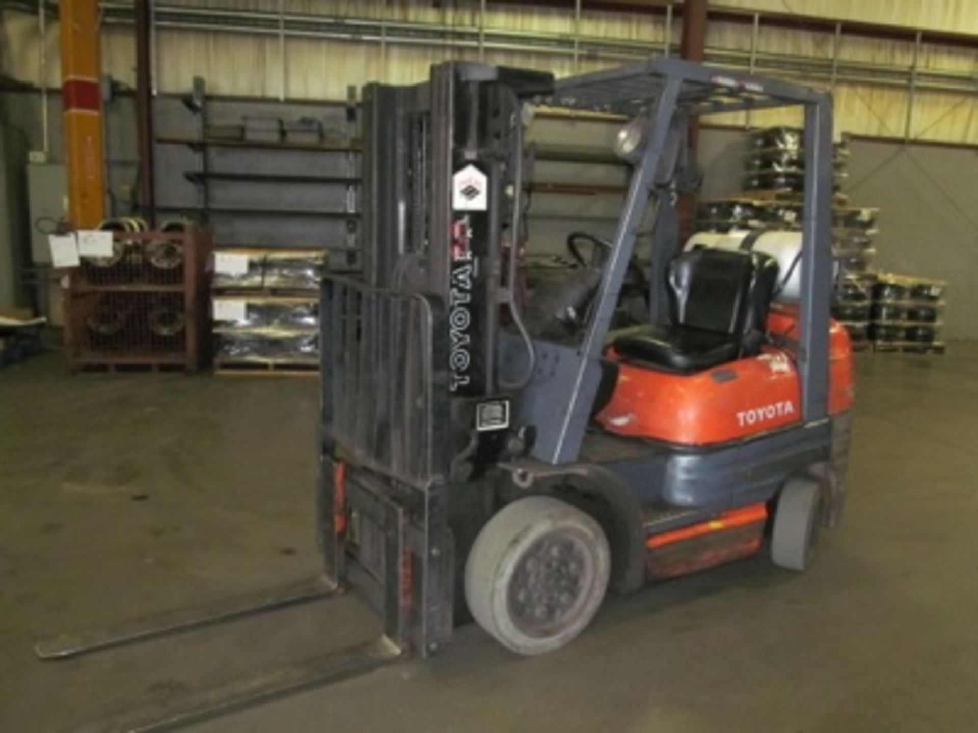 2005 Toyota mod. 42-5FGCU25, 4500lb. LPG Forklift, 3-Stage Mast w/ Side Shift, Hard Tire, Hrs: 15,