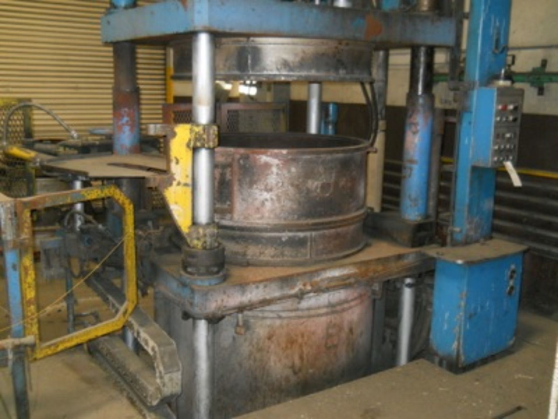 CPC mod. 1101 Counter Pressure Casting Machine w/ Shuttle Loading Arm; Unit 01 - Image 2 of 5