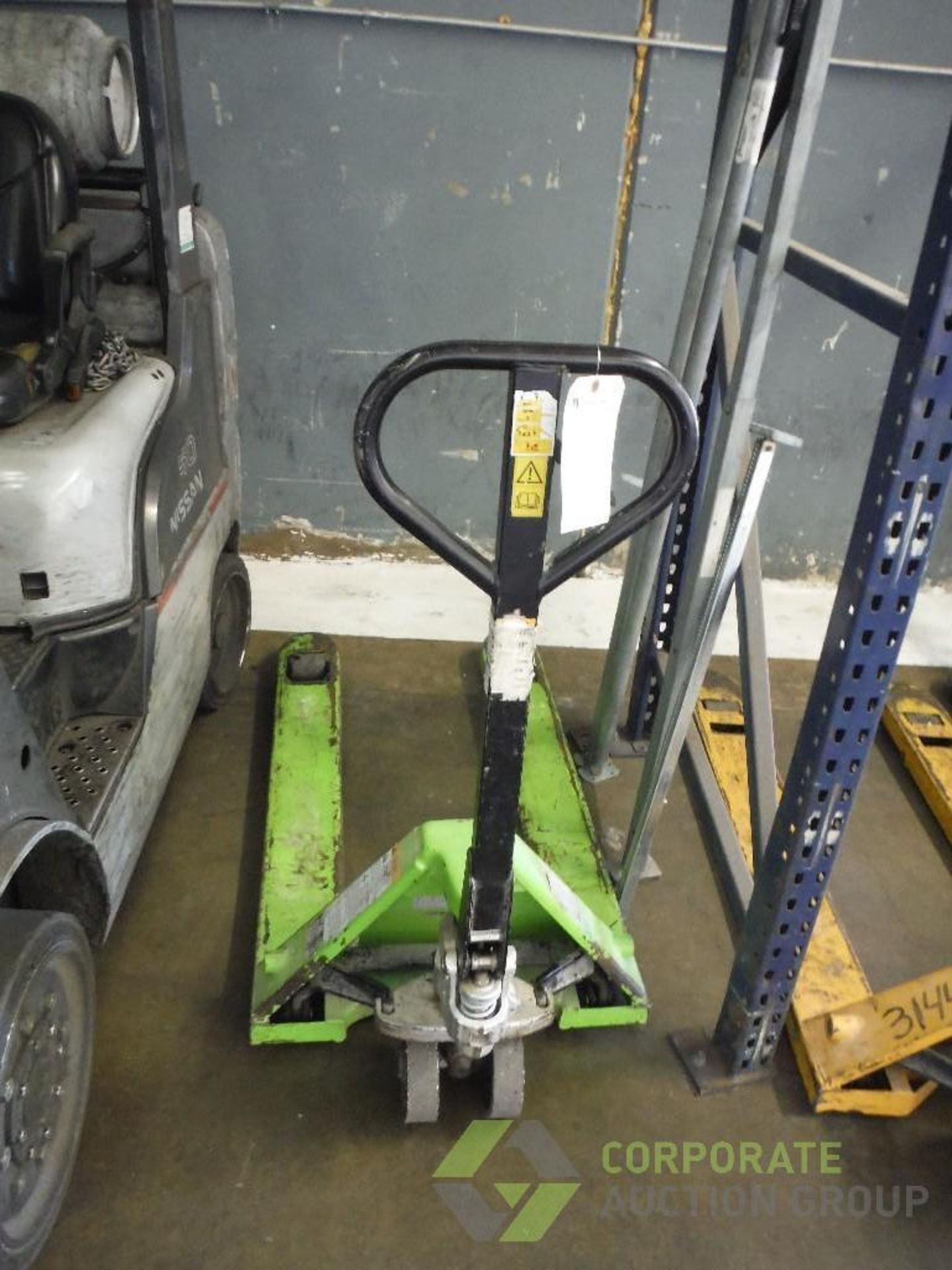 Green hand pallet jack, 5500 lb. capacity