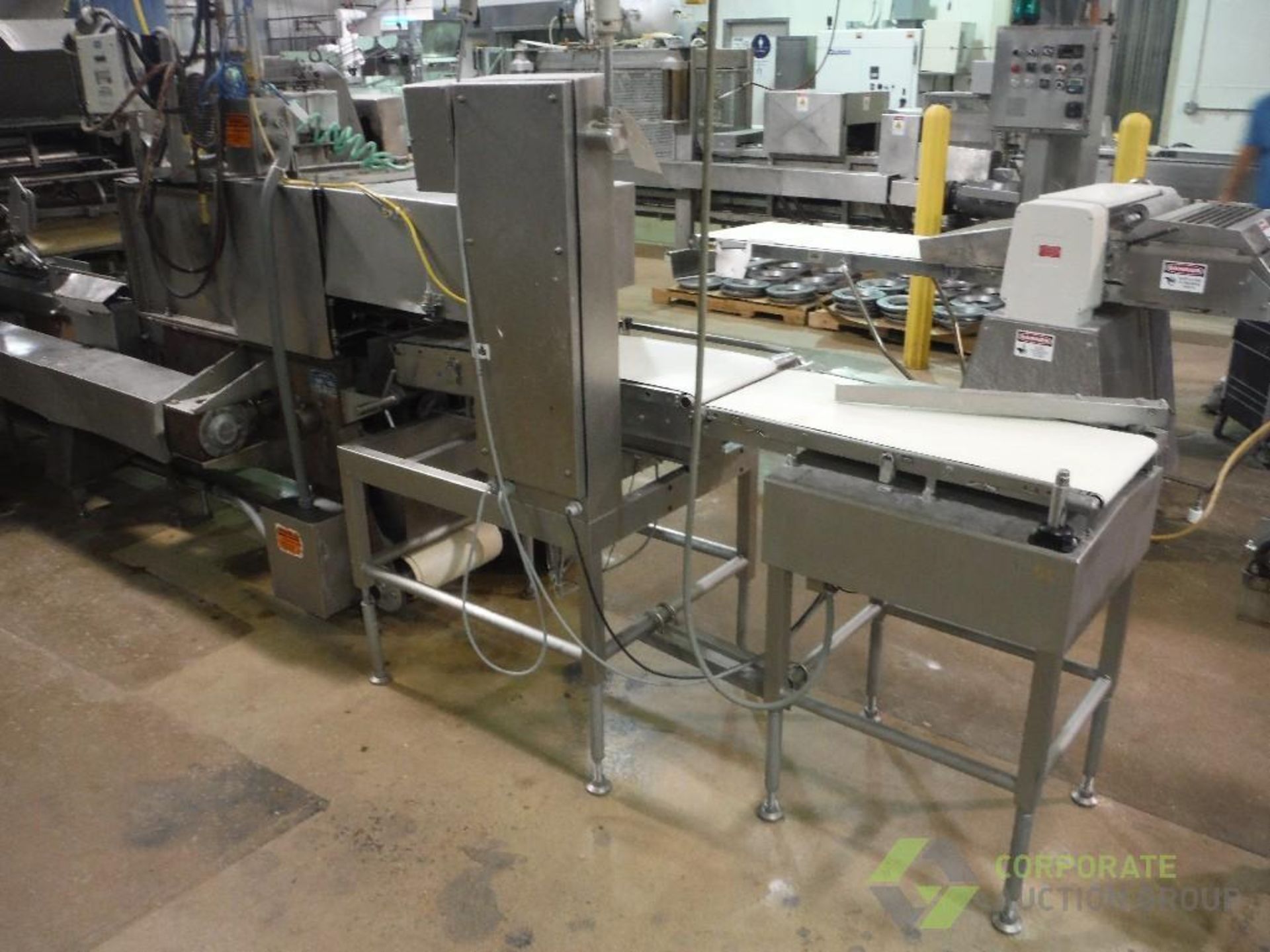 2006 Anritsu checkweigher, Model KW2002AW, SN 4600015803, SV series, capacity 30-3000g, 120 pcs/min, - Image 4 of 7