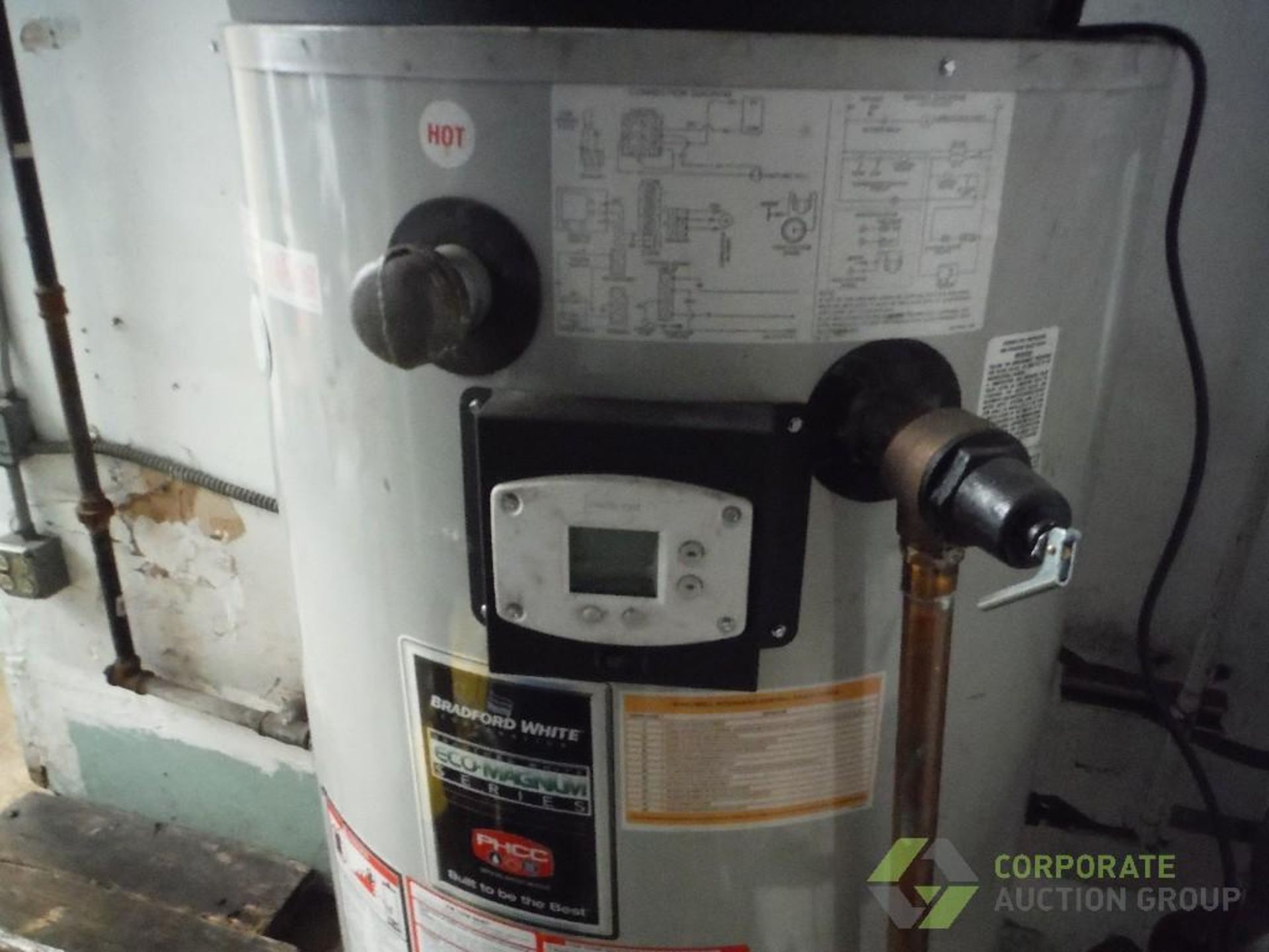 Bradford White commercial hot water heater, Model UCG100H2703N, Honeywell digital control, 266 gal/ - Image 2 of 7