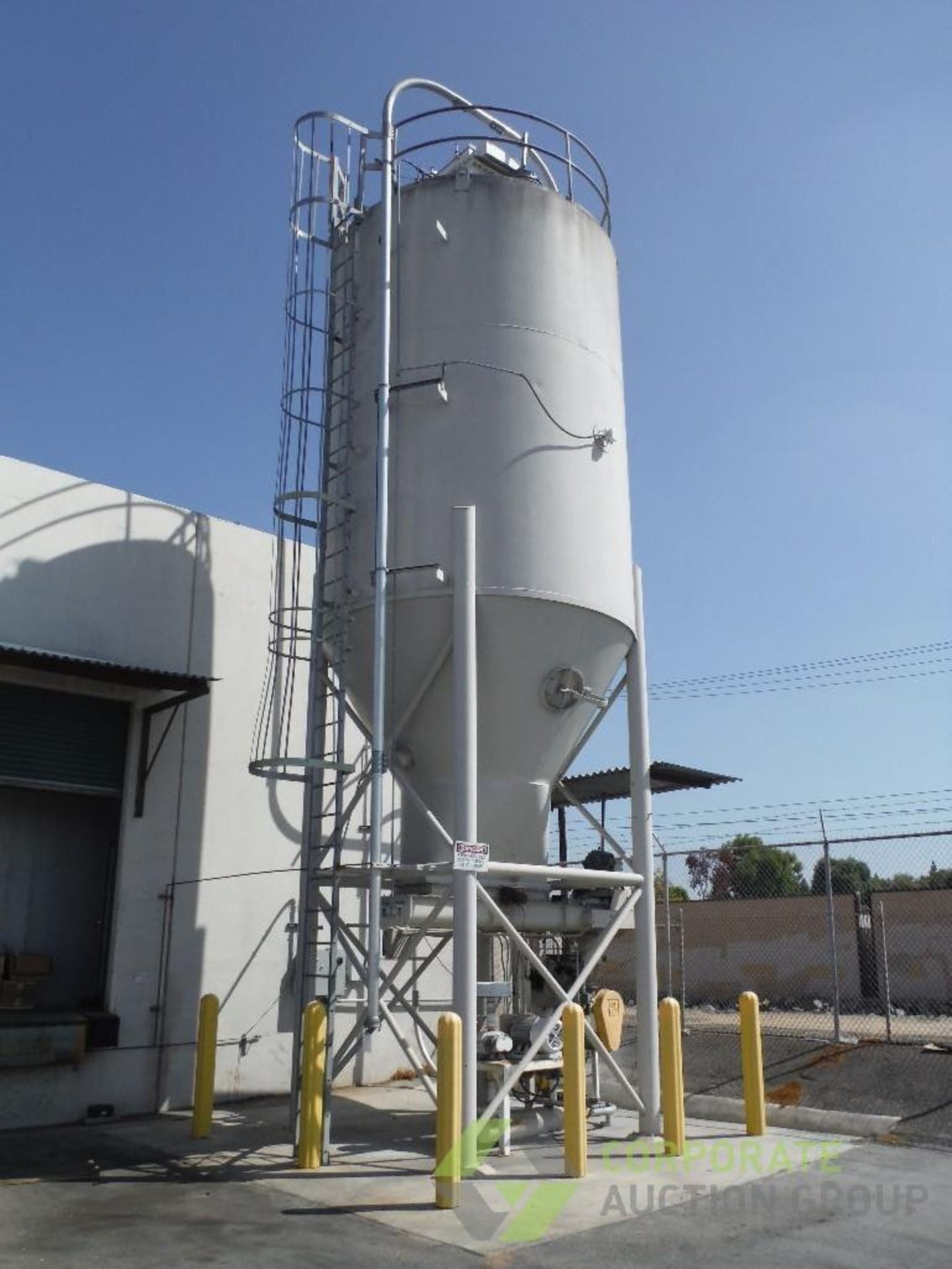 Flour silo, approx. 40 ft. tall x 13 ft. dia., approx. 120,000 lb. capacity, Prater-Sterling roto- - Image 2 of 19