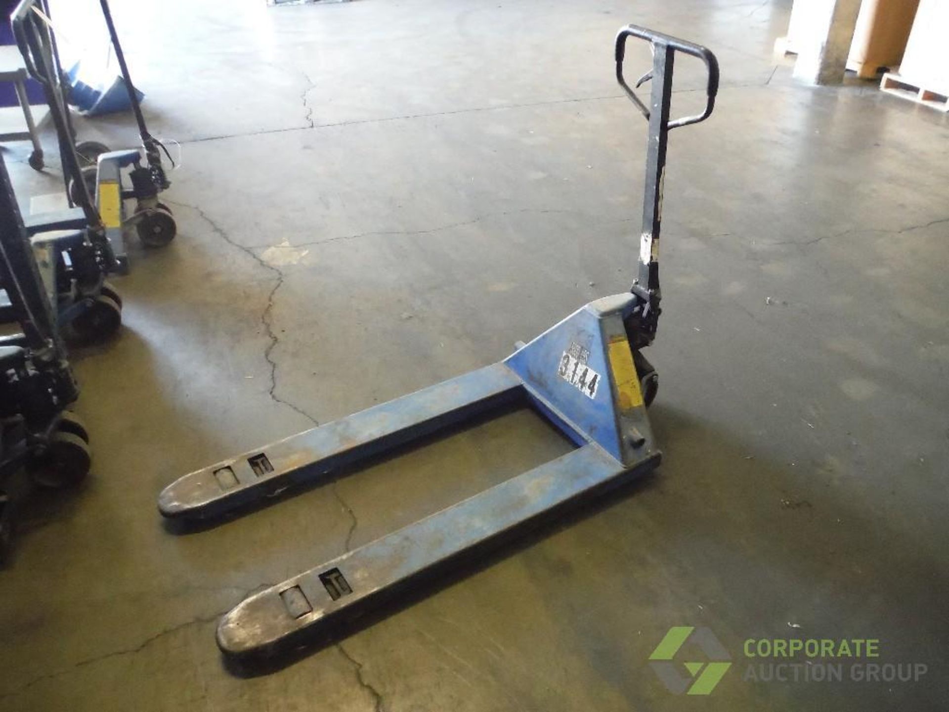 Blue hand pallet jack, 5500 lb. capacity