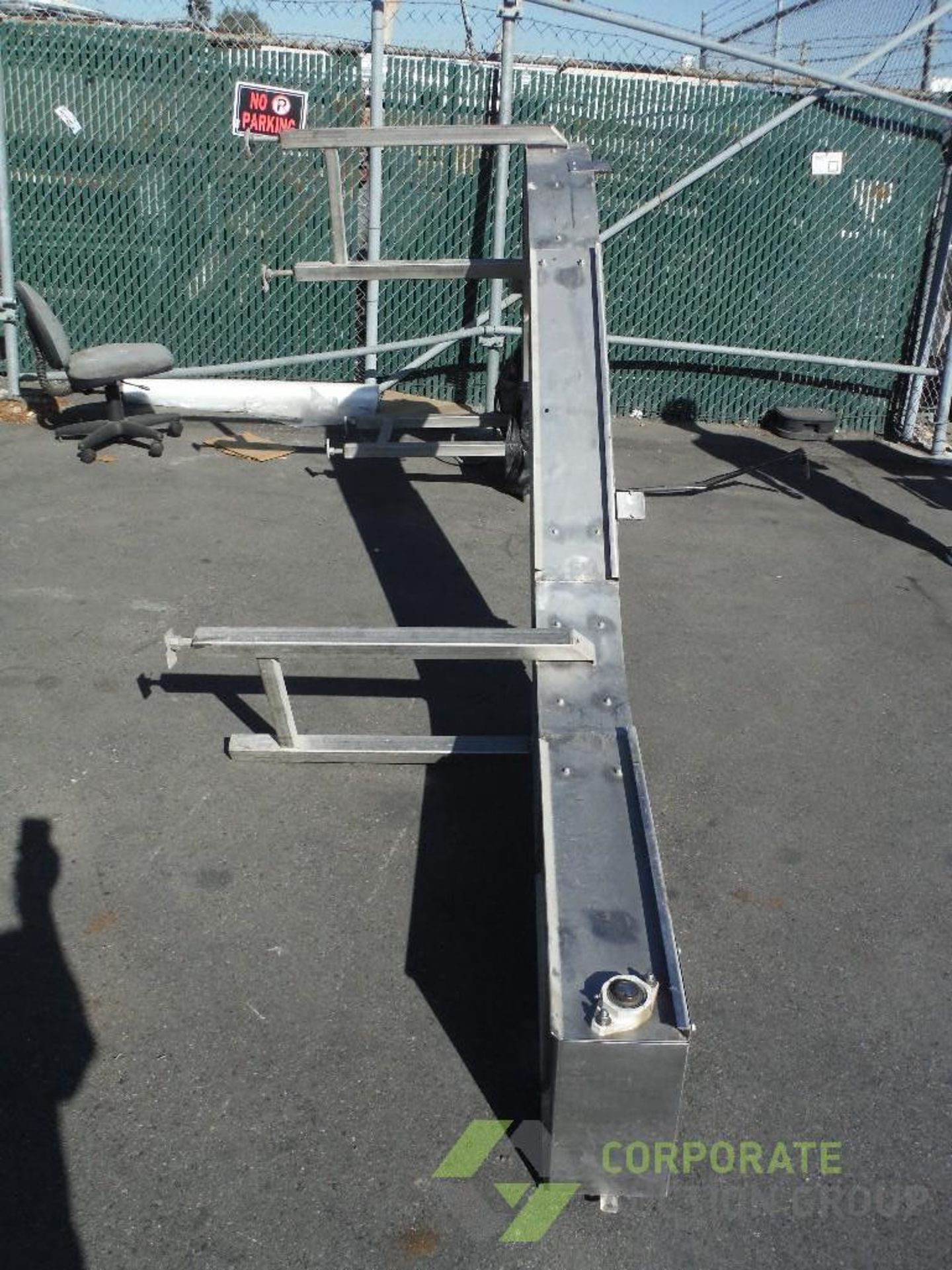 90 degree conveyor, 12 in. wide belt, overall 152 in. long x 60 in. wide x 38 in. tall, SS frame, - Image 2 of 5