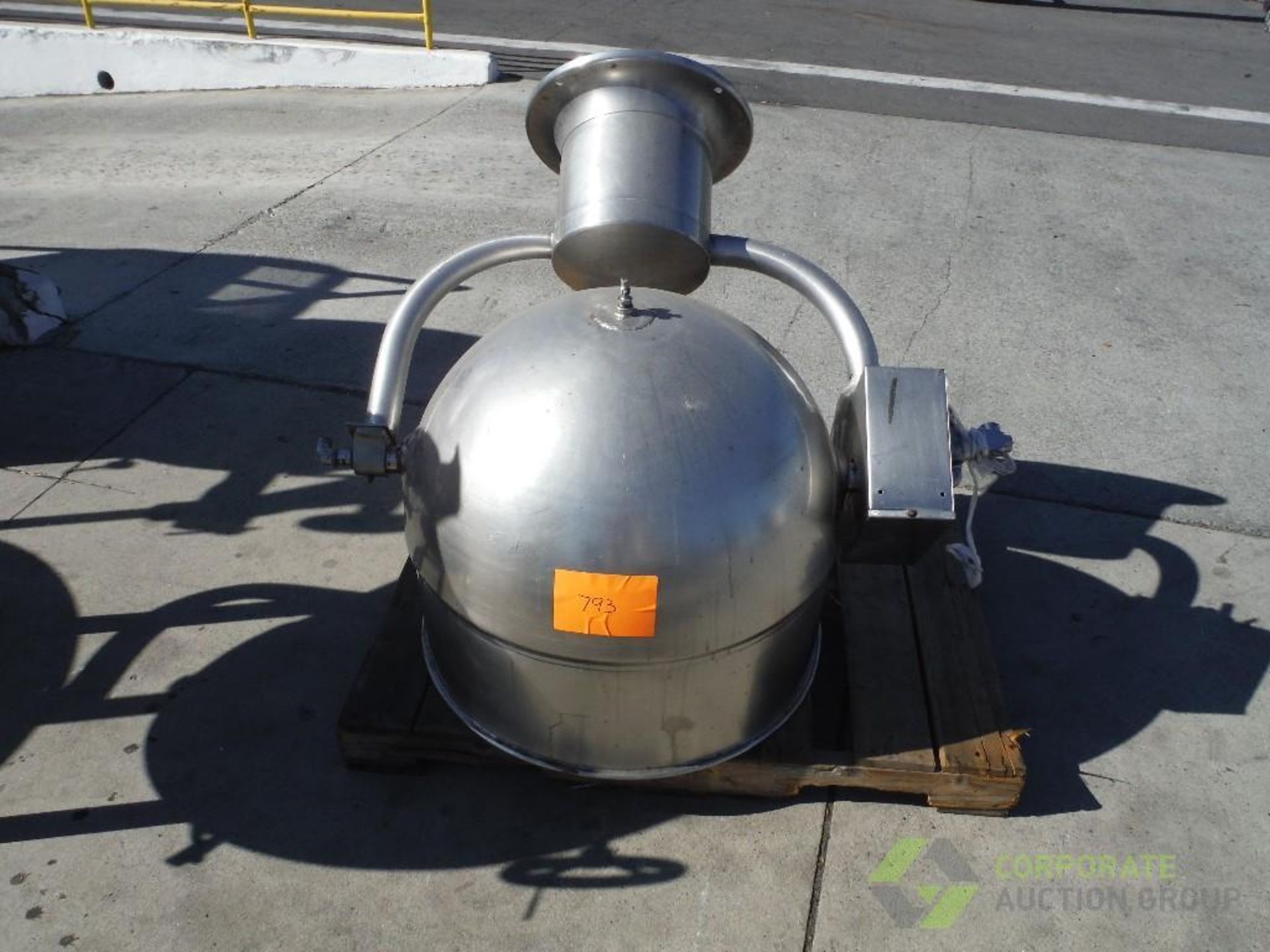 Groen 60 gallon tilt kettle, Model D-60, SN 131213, 1/2 jacket, 25 psi @ 300 F, manual tilt